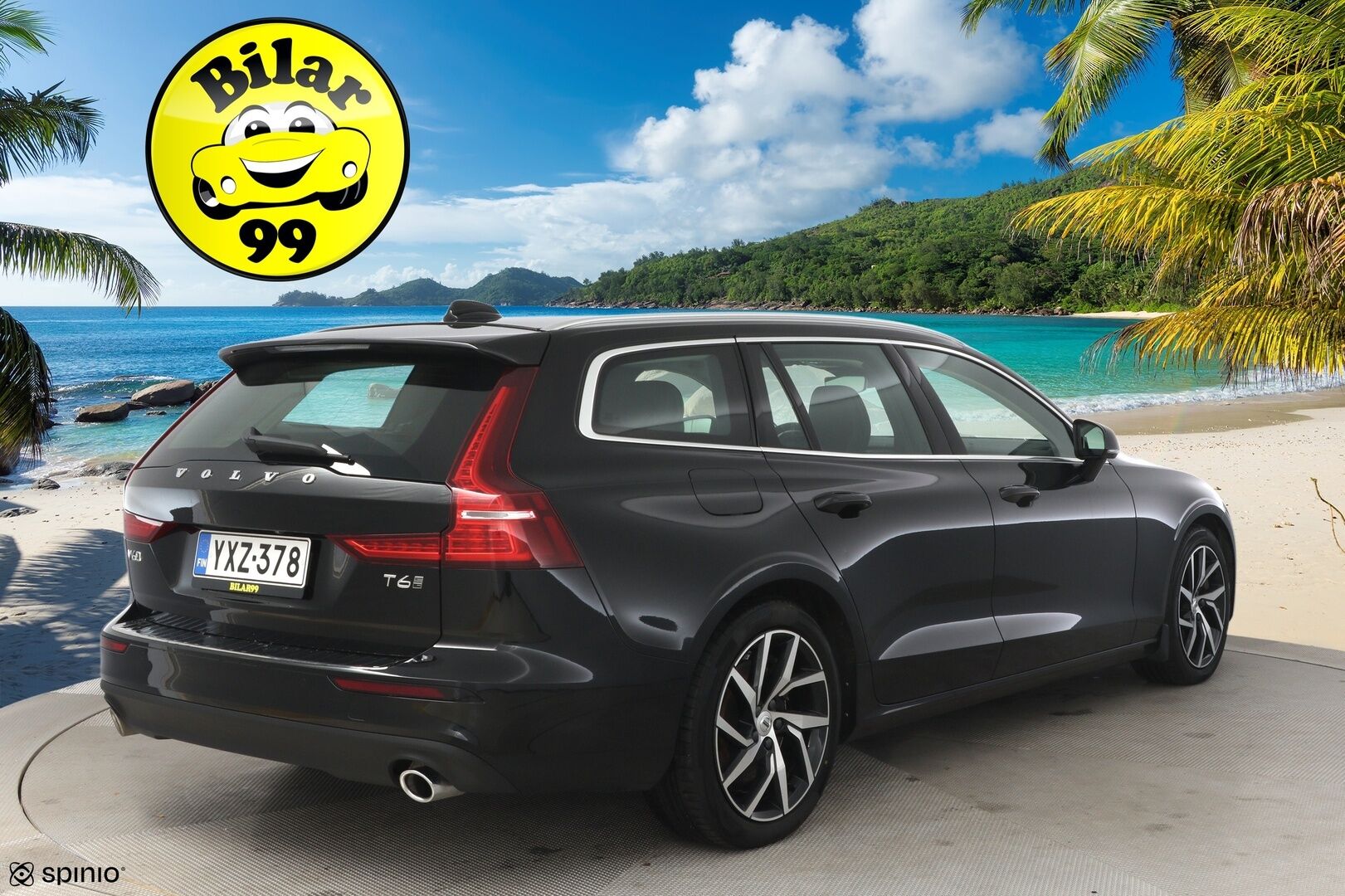 Volvo V60 2020 T6 TwE AWD Momentum ** BLIS / ACC/ Koukku / Puolinahat** - Kahdet renkaat vanteineen / Digimittaristo / Ambient lights