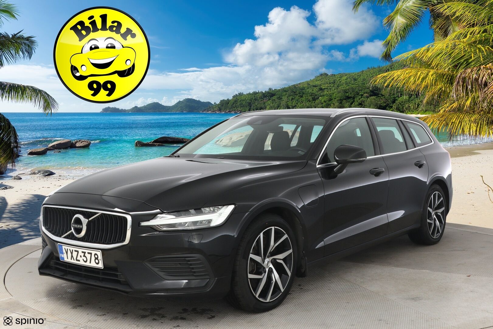 Volvo V60 2020 T6 TwE AWD Momentum ** BLIS / ACC/ Koukku / Puolinahat** - Kahdet renkaat vanteineen / Digimittaristo / Ambient lights