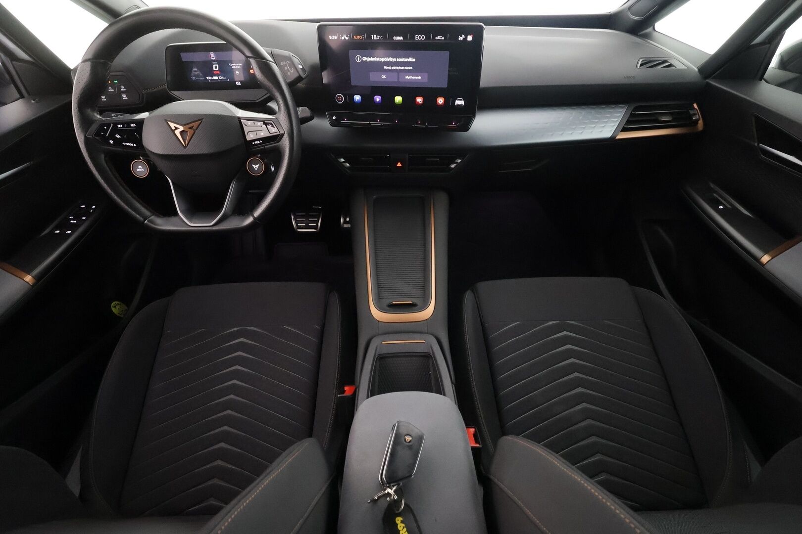 CUPRA Born 2023 e-Boost 170 kW 77 kWh - | ACC | ILP | P.kamera | Lämm. ratti | LED | Lane Assist | Front Assist | RSA | Ambient | Apple & Android | 2x renkaat aluin | Merkkihuollot | 