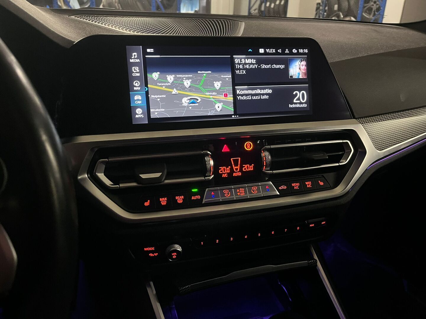 BMW 330 2021 G20 Sedan 330i A xDrive Business M Sport * Vakkari / Tutkat / P.kamera / Navi / Hifit / M Sport* - Kahdet renkaat / Huolettu 11/25 / Akku kuntotarkastettu