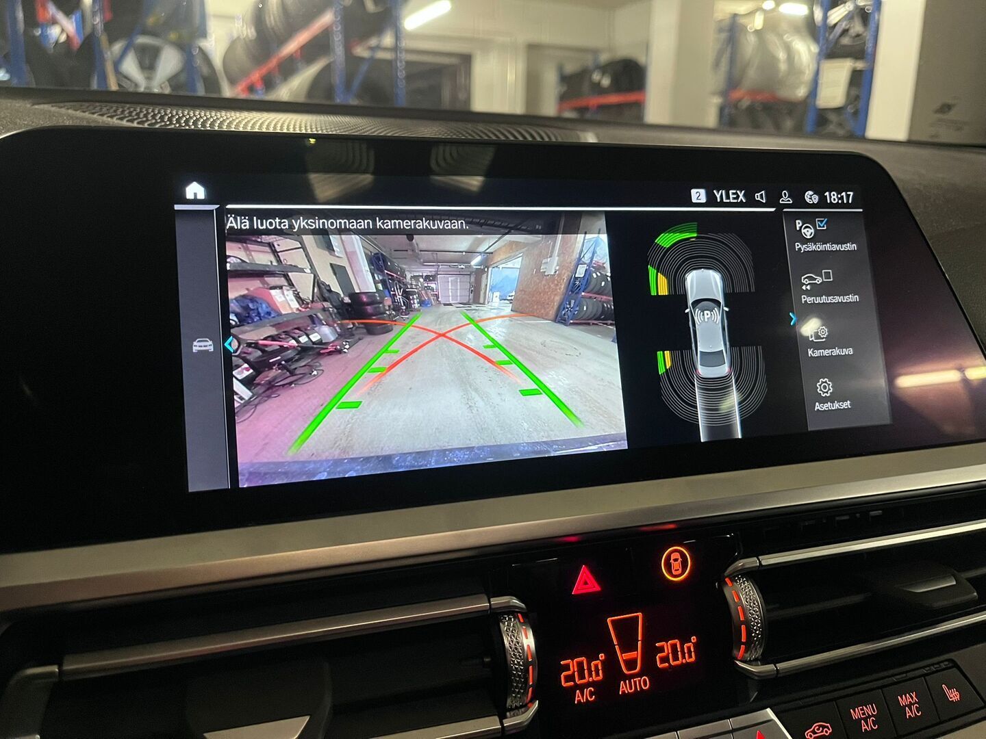 BMW 330 2021 G20 Sedan 330i A xDrive Business M Sport * Vakkari / Tutkat / P.kamera / Navi / Hifit / M Sport* - Kahdet renkaat / Huolettu 11/25 / Akku kuntotarkastettu