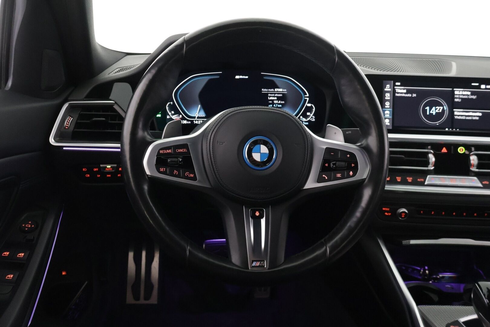 BMW 330 2021 G20 Sedan 330e xDrive Business M Sport * Vakkari / Tutkat / P.kamera / Navi / Hifit * - Kahdet renkaat / Huolettu 11/25 / Akku kuntotarkastettu