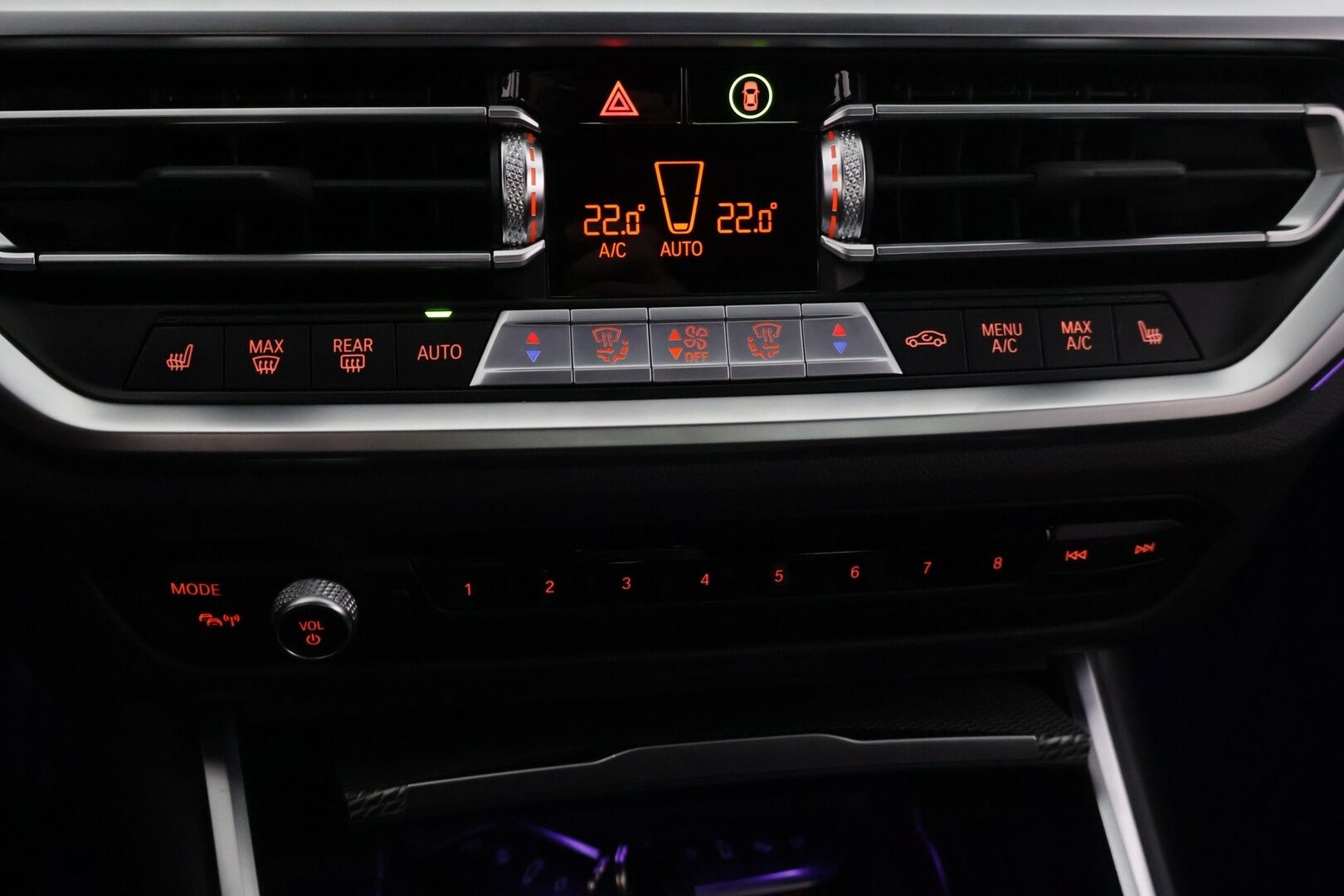 BMW 330 2021 G20 Sedan 330e xDrive Business M Sport * Vakkari / Tutkat / P.kamera / Navi / Hifit * - Kahdet renkaat / Huolettu 11/25 / Akku kuntotarkastettu