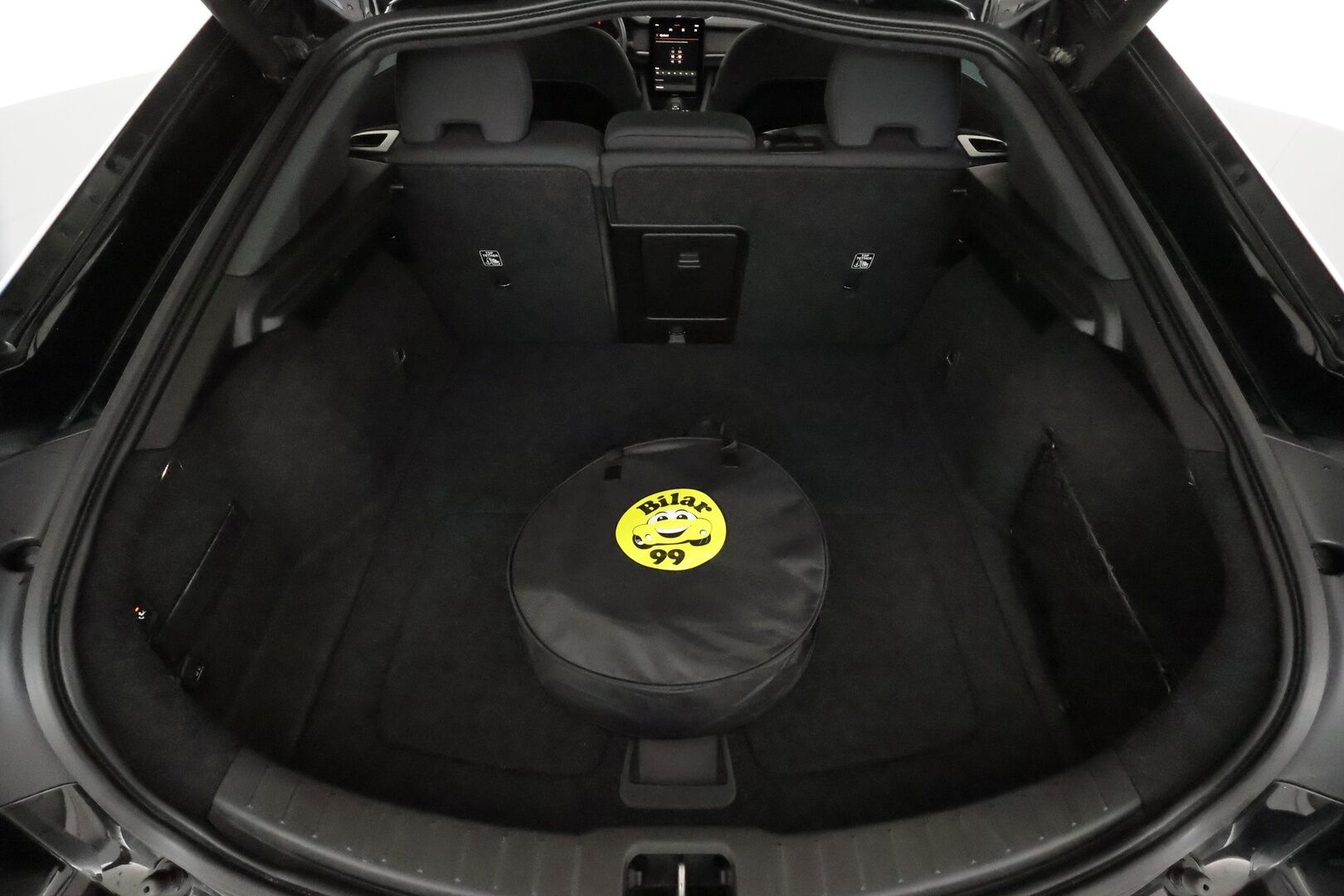 Polestar 2 2021 Long Range Dual motor 300kW **Lämpöpumppu / Koukku / Lasikatto / ACC / Full-LED / H&K / 360° / Sportpenkki Muistilla** - 2x Latauskaapelit / Merkkihuollettu!