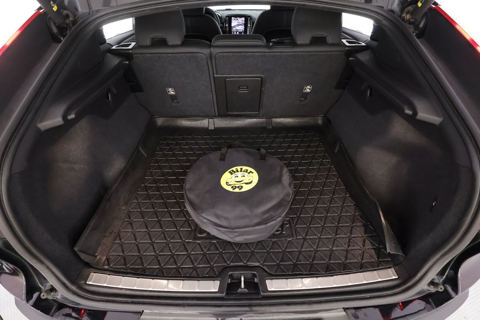 Volvo C40 2023 Recharge Single Ultimate aut - | ACC | ILP | Koukku | H/K | 360-Kamera | LED | Muistipenkki | Lasikatto | Sporttipenkit | Ratinlämmitys | Keyless | Apple & Android | Merkkihuollettu | Kahdet Renkaat |