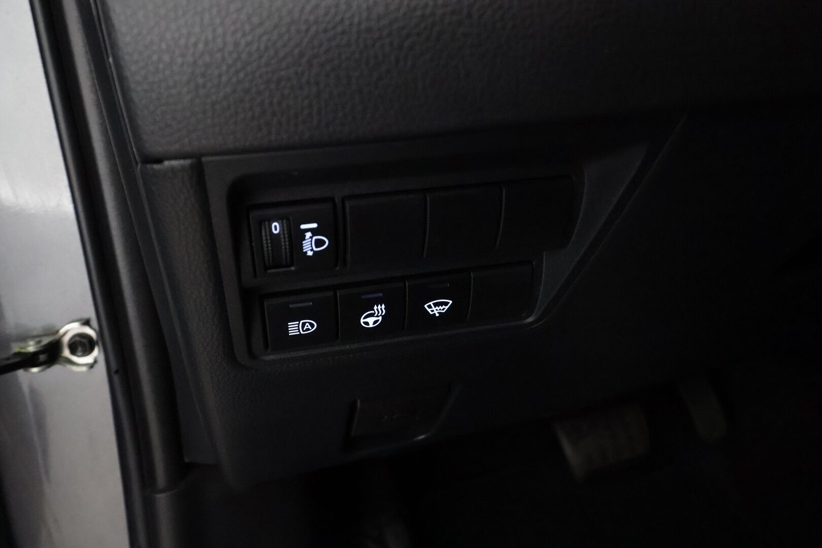 Toyota Yaris Cross 2024 1,5 Hybrid Active * ACC / LED / P.Kamera / Navi / Kaistavahti / Apple&Android / Keyless * - 1-om Suomi-auto / Kahdet renkaat / Merkkihuollettu! - Osta nyt, maksa vasta ensi vuonna