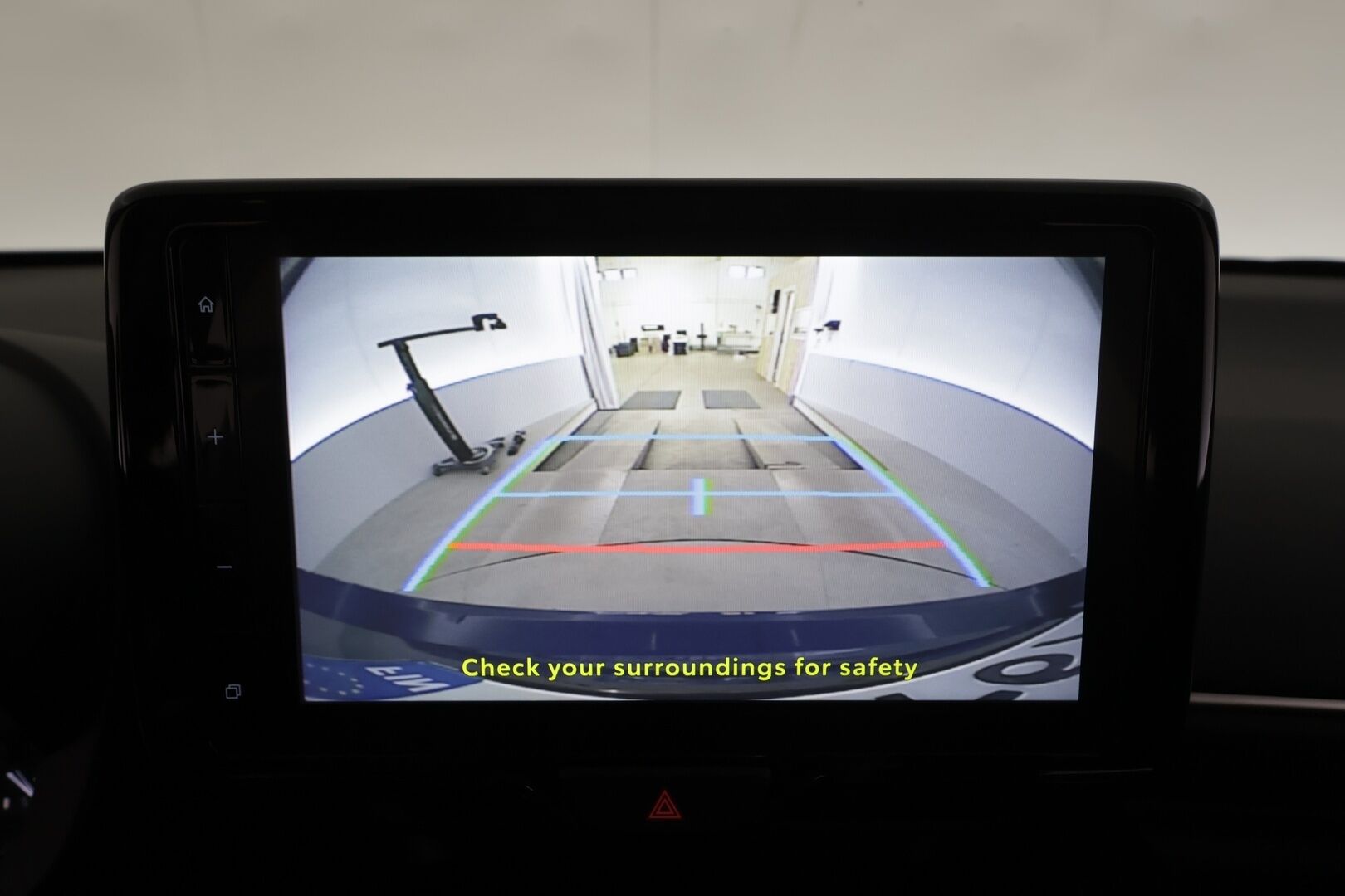 Toyota Yaris 2024 1,5 Hybrid 116 Intense * Suomi-auto / ACC / P.kamera / Apple&Android * - Kahdet renkaat aluvanteilla / Merkkihuollettu