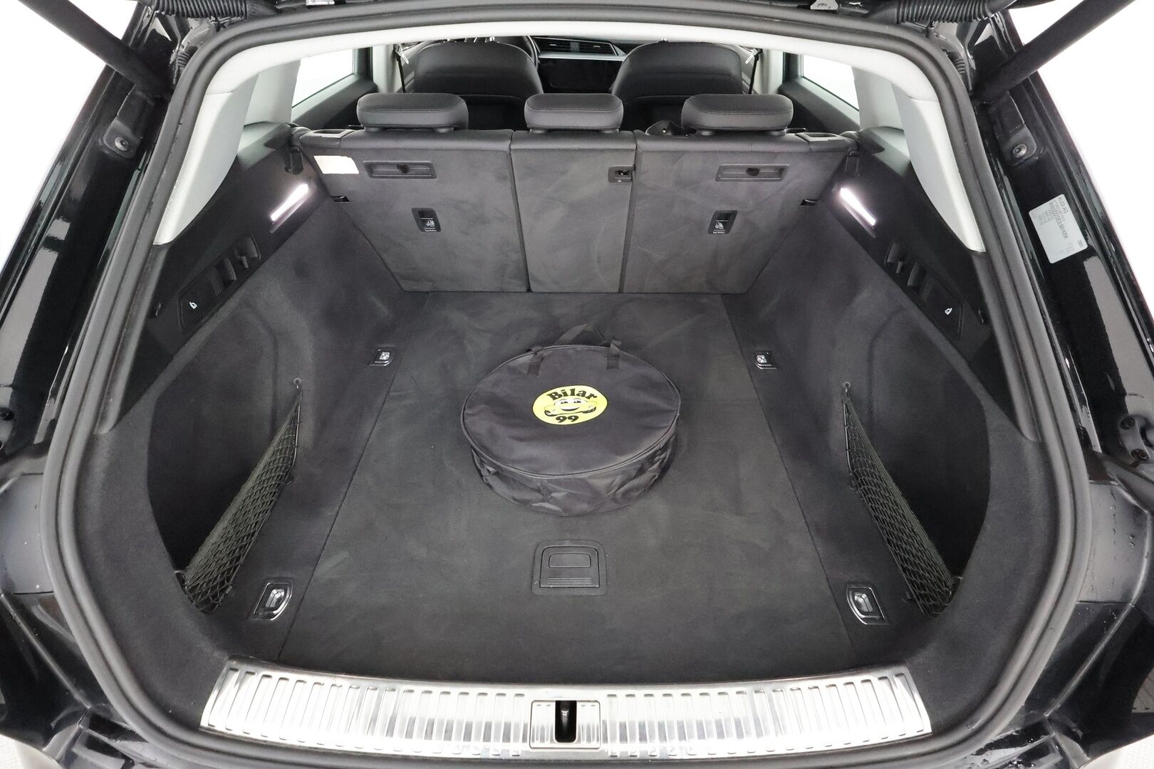 Audi e-tron 2020 50 quattro * ACC / LED / Lisälämmitin / Panorama / Muistipenkki / Nahat / P.tutkat * - Akku kuntotarkastettu / Kahdet Renkaat 