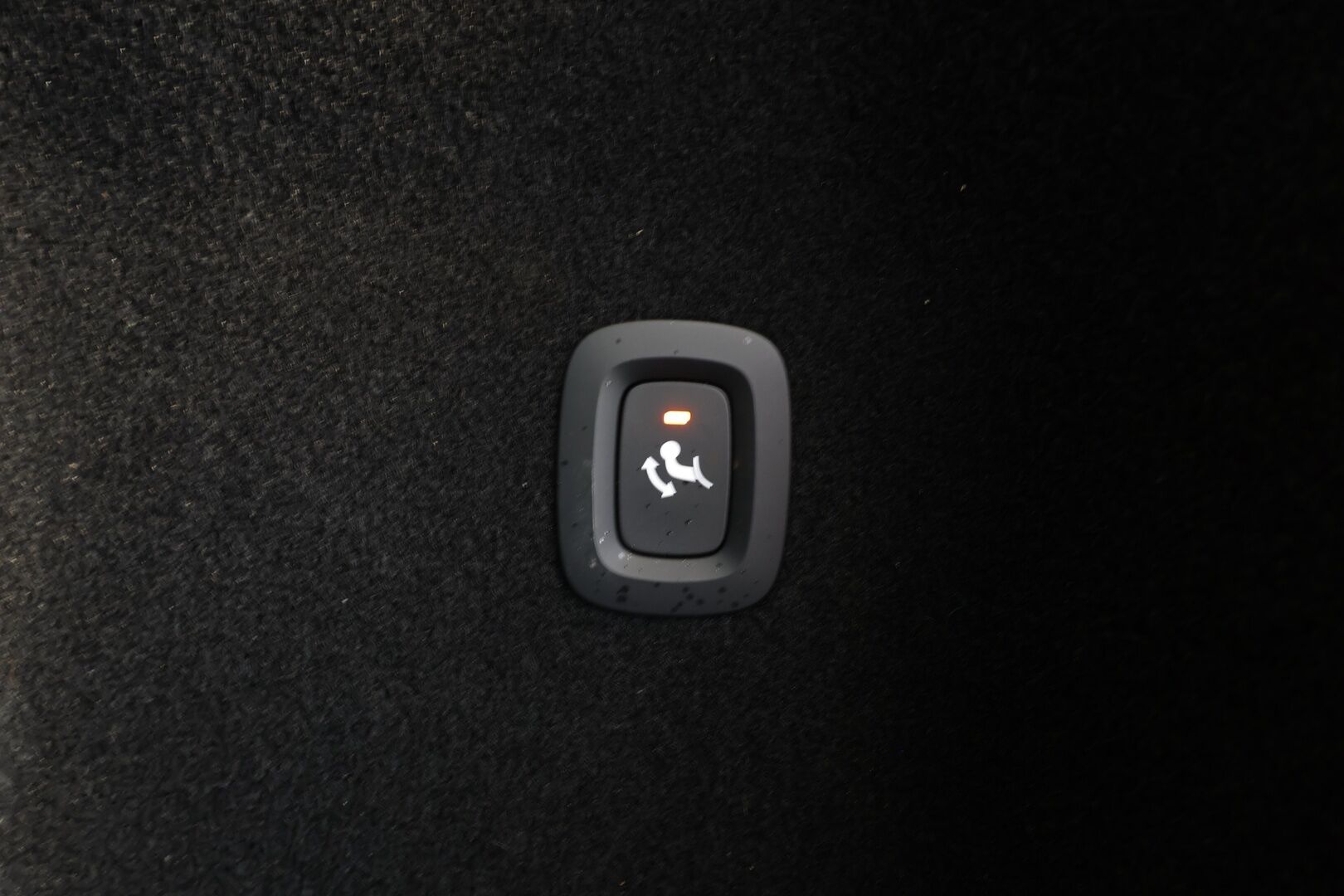 Volvo V60 2020 T6 TwE AWD Momentum aut * ACC / HUD / 360° / Full LED / Muistipenkki / Webasto / Koukku / BLIS / Navi / KeylessGo * - Akku kuntotarkastettu / Kahdet renkaat aluvanteilla