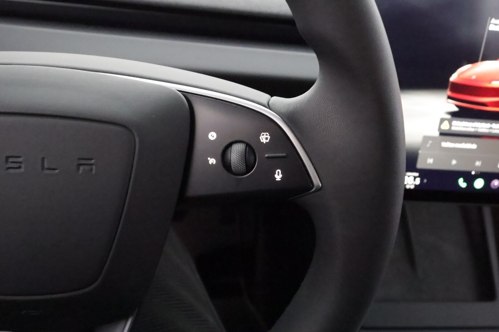 Tesla Model 3 2024 RWD Highland - | ACC | ILP | Ilm. sähkönahat | Takanäyttö | Lasikatto | Muistipenkki | Matrix-LED | Autosteer | BSM | P.kamera | Lämm. rati | 1-om suomiauto | 