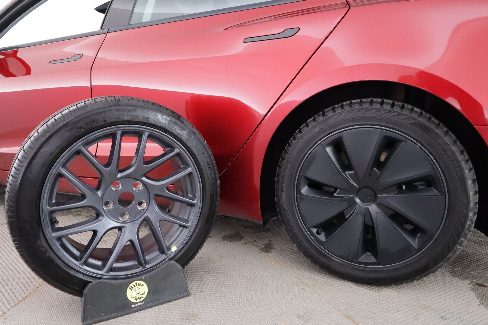 Tesla Model 3 2024 RWD Highland - | ACC | ILP | Ilm. sähkönahat | Takanäyttö | Lasikatto | Muistipenkki | Matrix-LED | Autosteer | BSM | P.kamera | Lämm. rati | 1-om suomiauto | 