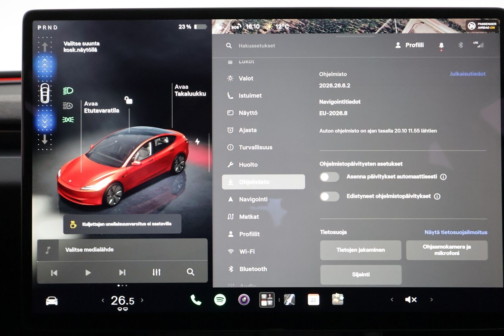 Tesla Model 3 2024 RWD Highland - | ACC | ILP | Ilm. sähkönahat | Takanäyttö | Lasikatto | Muistipenkki | Matrix-LED | Autosteer | BSM | P.kamera | Lämm. rati | 1-om suomiauto | 