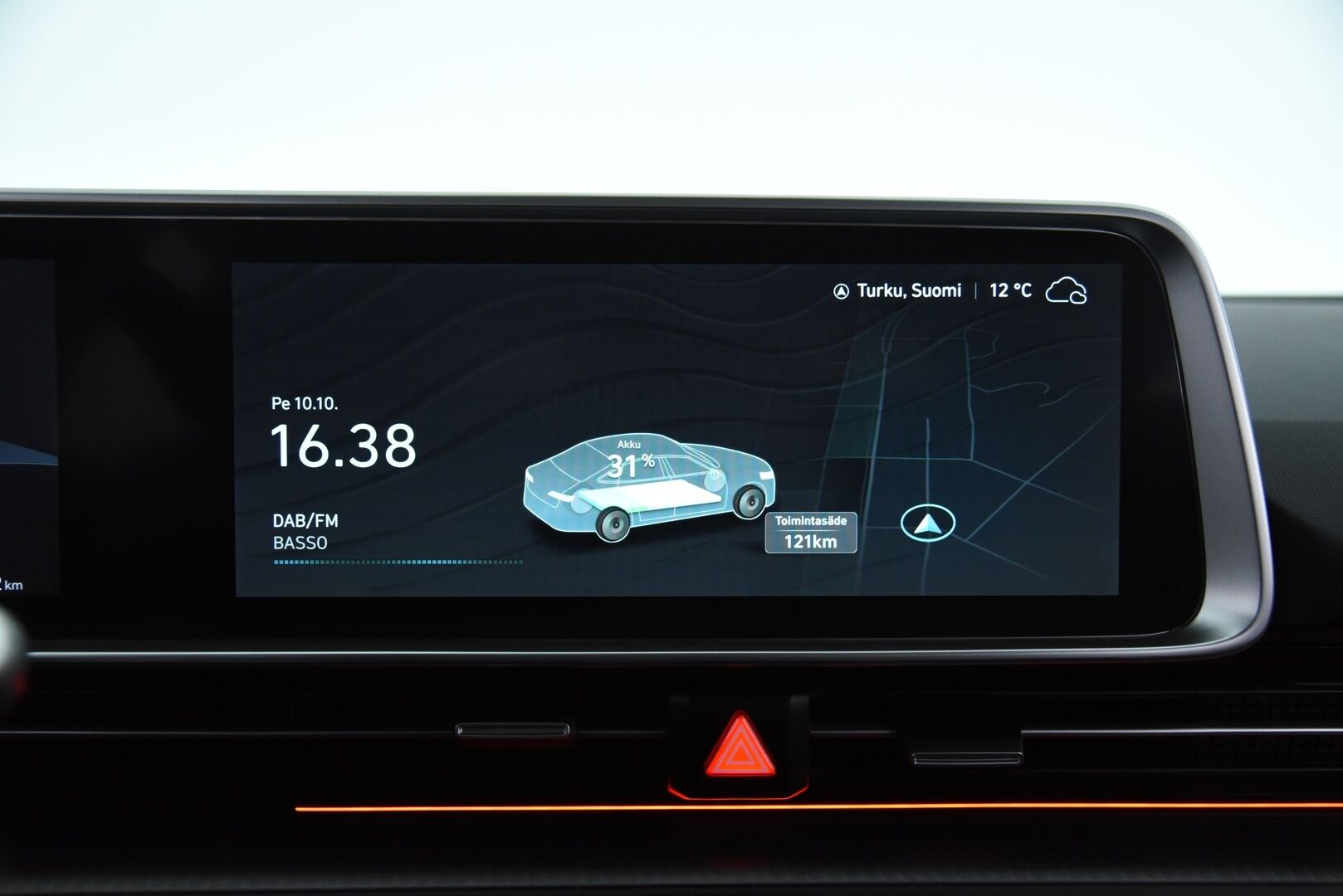 Hyundai IONIQ 6 2023 77 kWh 325 hv AWD First Edition / Adapt.vakkari / LED / BOSE / Lasikattoluukku / 360° Kamera / HUD - Hyvillä varusteilla / SoH: 97,5%