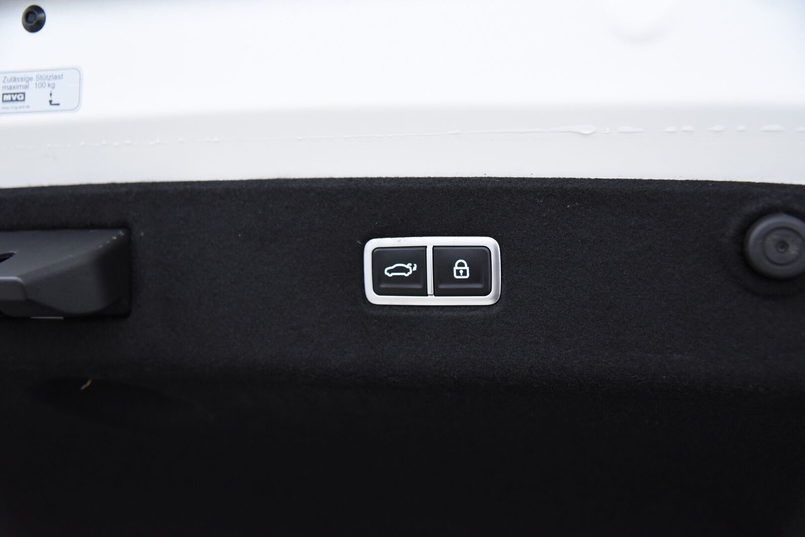 Hyundai IONIQ 6 2023 77 kWh 325 hv AWD First Edition / Adapt.vakkari / LED / BOSE / Lasikattoluukku / 360° Kamera / HUD - Hyvillä varusteilla / SoH: 97,5% - HULLU BLACKWEEK KORKOTARJOUS 2,49%