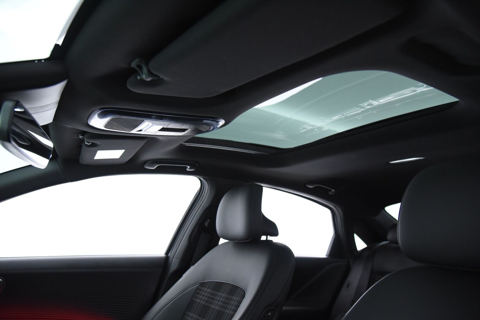 Hyundai IONIQ 6 2023 77 kWh 325 hv AWD First Edition / Adapt.vakkari / LED / BOSE / Lasikattoluukku / 360° Kamera / HUD - Hyvillä varusteilla / SoH: 97,5% - HULLU BLACKWEEK KORKOTARJOUS 2,49%