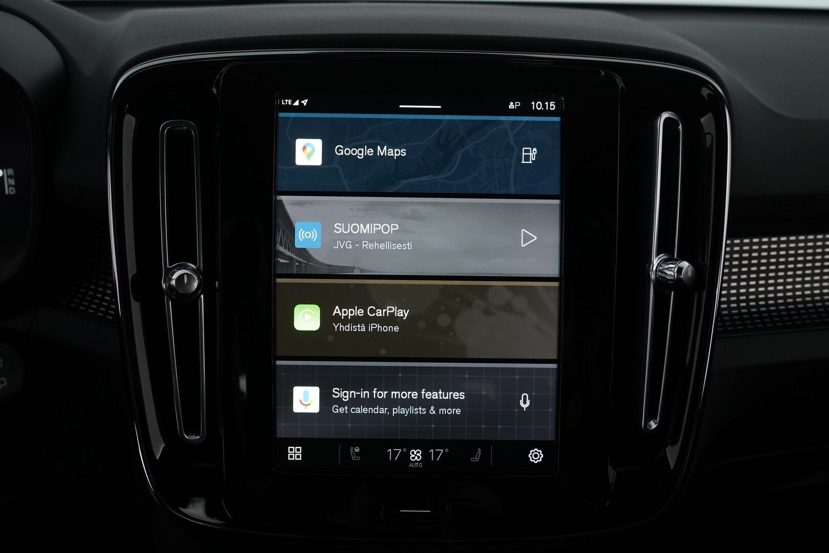 Volvo XC40 2022 P6 Recharge *Lämpöpumppu / Acc / LED-valot / Kamera / Sporttipenkki Muistilla* - Seuraava huolto vasta 7/2026 / 2x Volvon aluvanteet / 