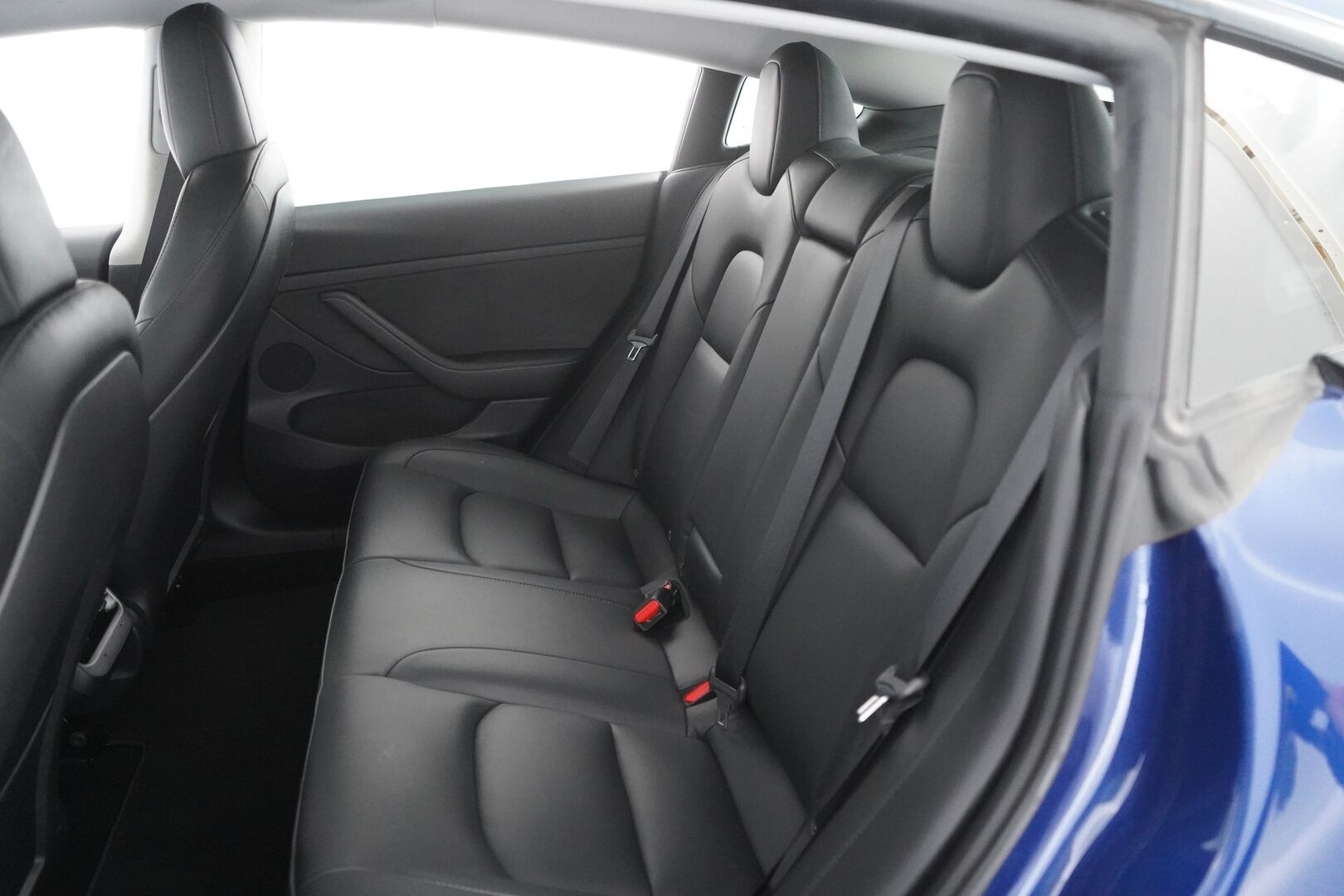 TESLA MODEL 3 2021 Long Range Dual Motor AWD - Vetokoukku | Lasikatto | Lämpöpumppu | ACC | Matrix | Kamera | Muistipenkki | Kahdet renkaat vanteineen | Akku kuntotarkastettu