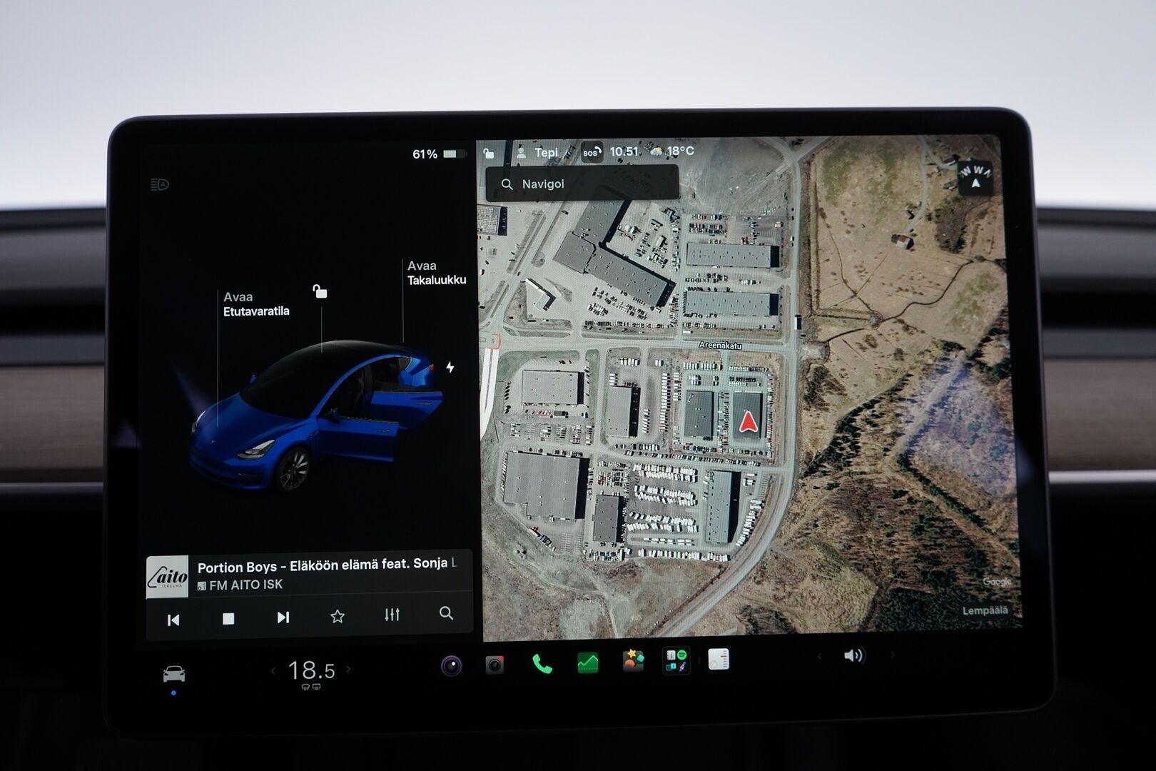 TESLA MODEL 3 2021 Long Range Dual Motor AWD - Vetokoukku | Lasikatto | Lämpöpumppu | ACC | Matrix | Kamera | Muistipenkki | Kahdet renkaat vanteineen | Akku kuntotarkastettu