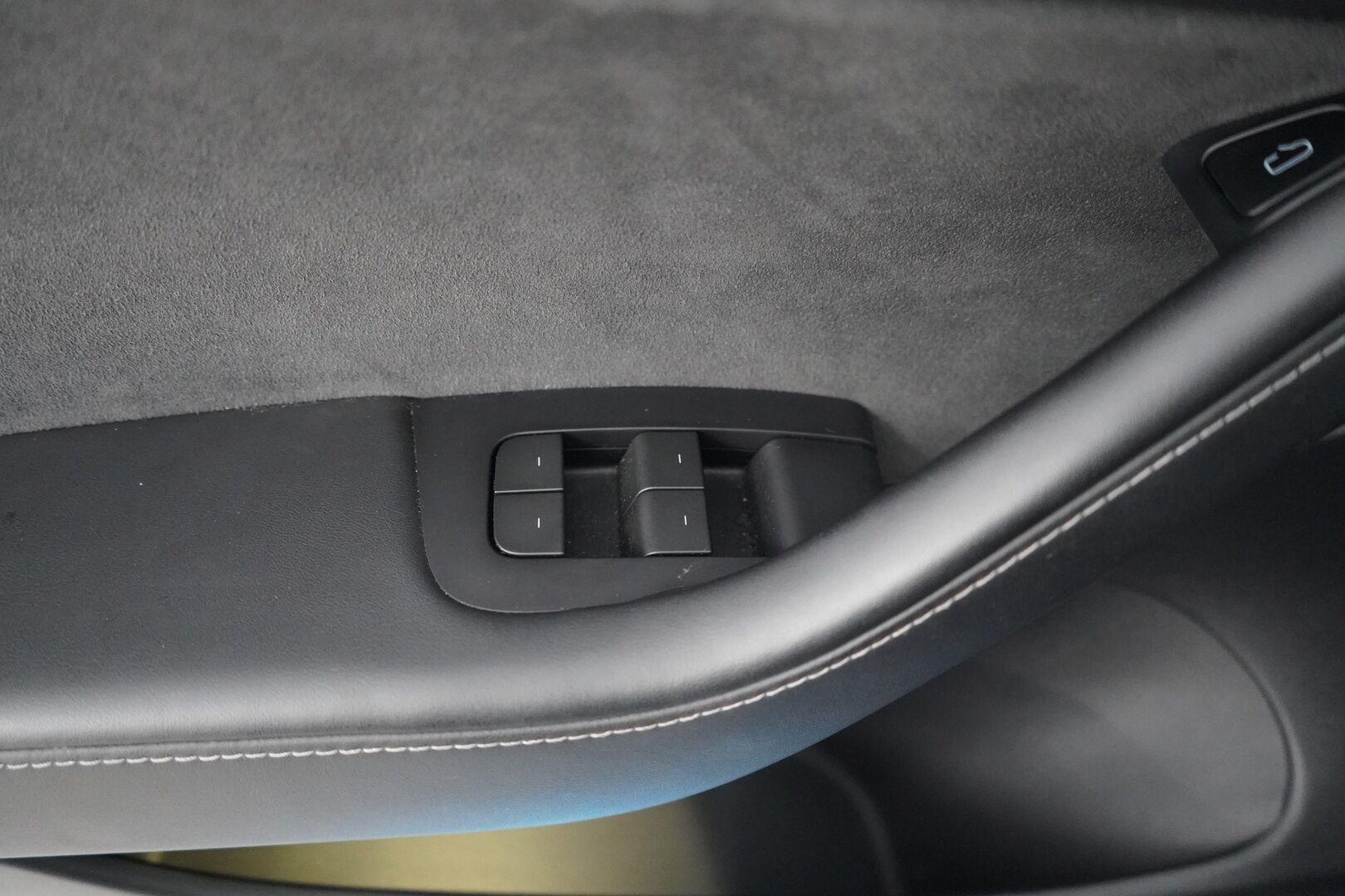 TESLA MODEL 3 2021 Long Range Dual Motor AWD - Vetokoukku | Lasikatto | Lämpöpumppu | ACC | Matrix | Kamera | Muistipenkki | Kahdet renkaat vanteineen | Akku kuntotarkastettu