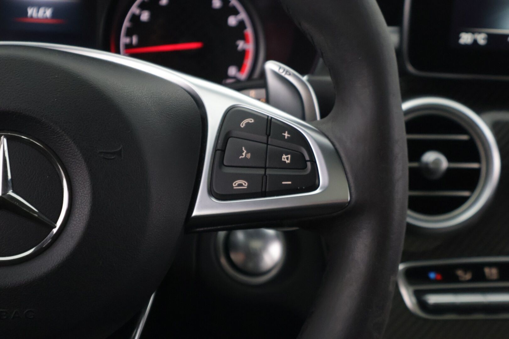 Mercedes-Benz C 43 AMG 2017 4Matic A *Burmester / HUD / Performance penkit / Distronic+ / BLIS / Keyless / AMG Ride Control* - *Näyttävällä kokonaisuudella oleva C450 AMG / KW Alusta / Palladium Silver* - HULLUT BLACKWEEK JATKOT - KORKOTARJOUS 2,49%