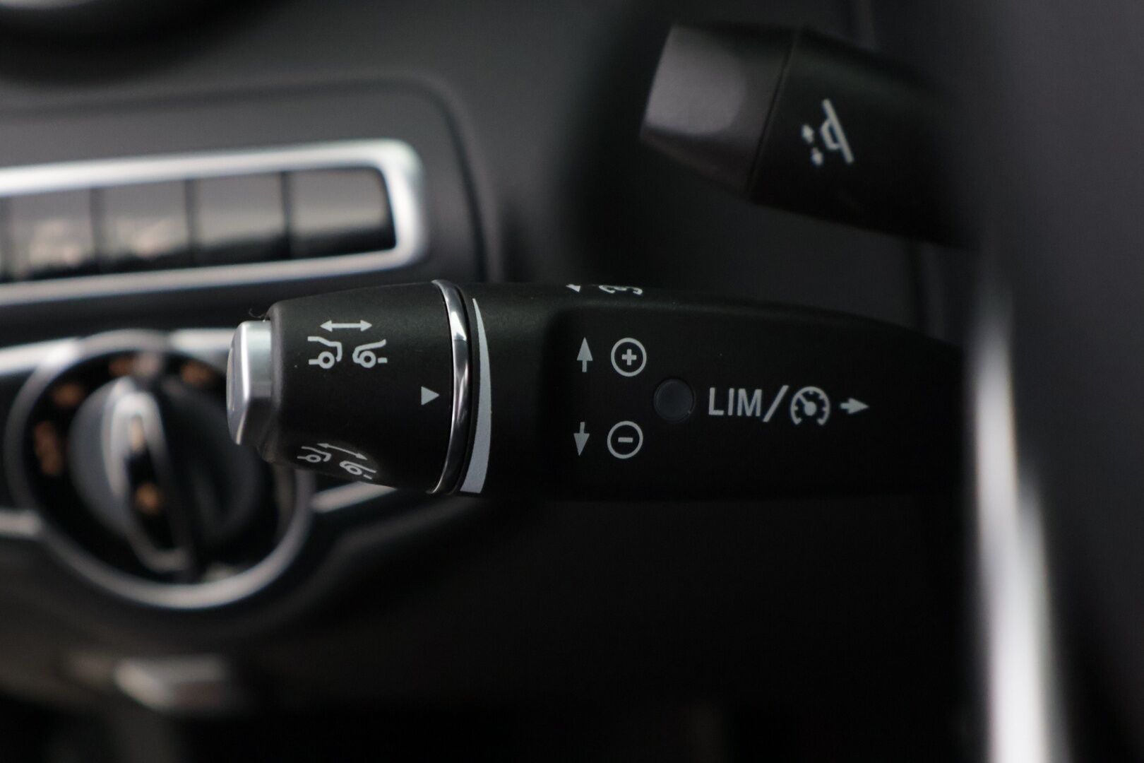 Mercedes-Benz C 43 AMG 2017 4Matic A *Burmester / HUD / Performance penkit / Distronic+ / BLIS / Keyless / AMG Ride Control* - *Näyttävällä kokonaisuudella oleva C450 AMG / KW Alusta / Palladium Silver* - HULLUT BLACKWEEK JATKOT - KORKOTARJOUS 2,49%