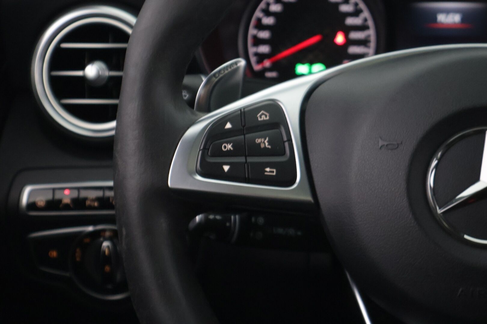 Mercedes-Benz C 43 AMG 2017 4Matic A *Burmester / HUD / Performance penkit / Distronic+ / BLIS / Keyless / AMG Ride Control* - *Näyttävällä kokonaisuudella oleva C450 AMG / KW Alusta / Palladium Silver* - HULLUT BLACKWEEK JATKOT - KORKOTARJOUS 2,49%