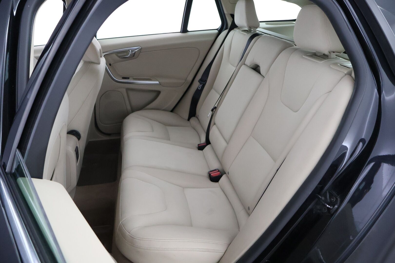 Volvo V60 2010 D3 Momentum Business