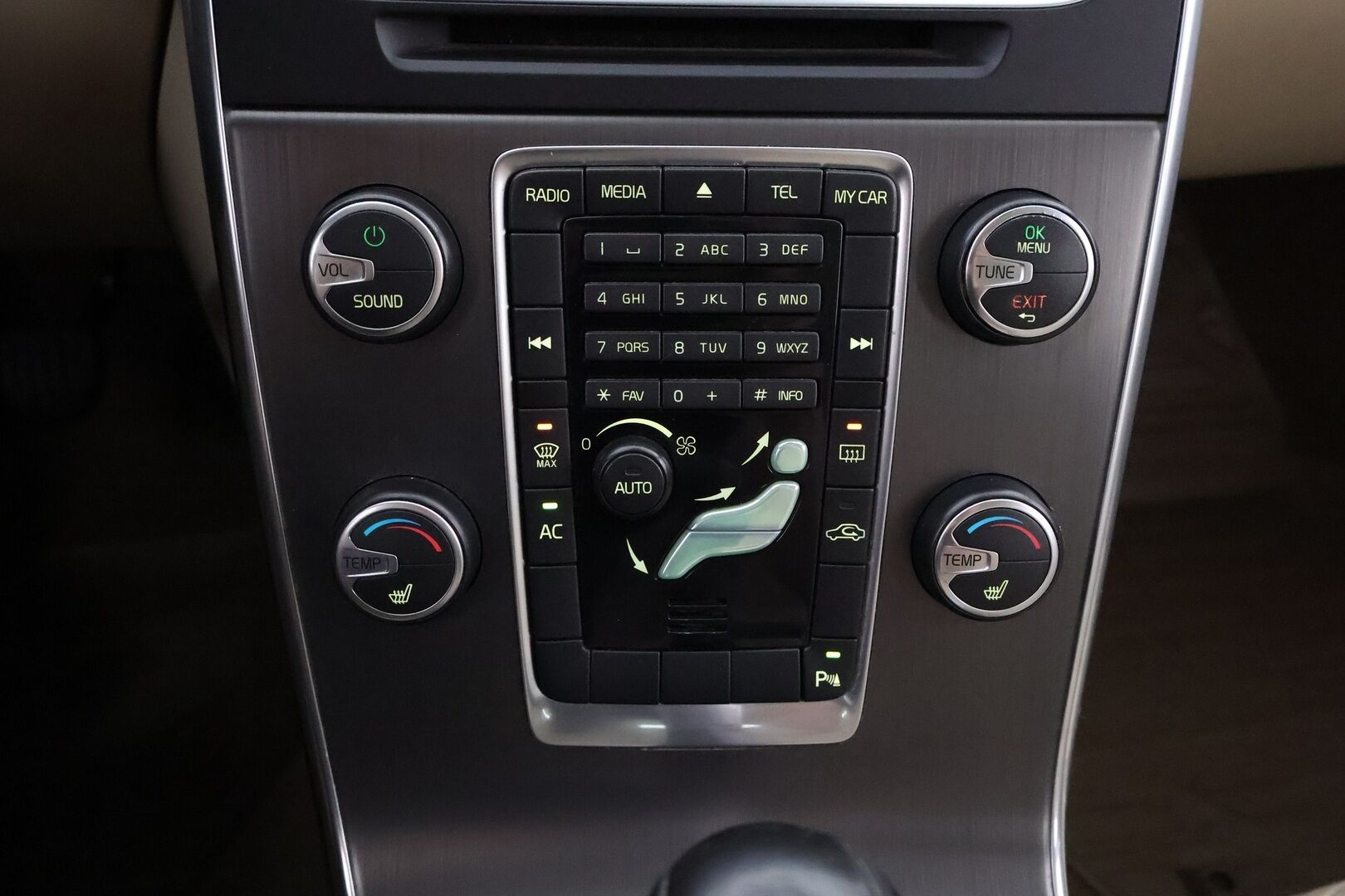 Volvo V60 2010 D3 Momentum Business