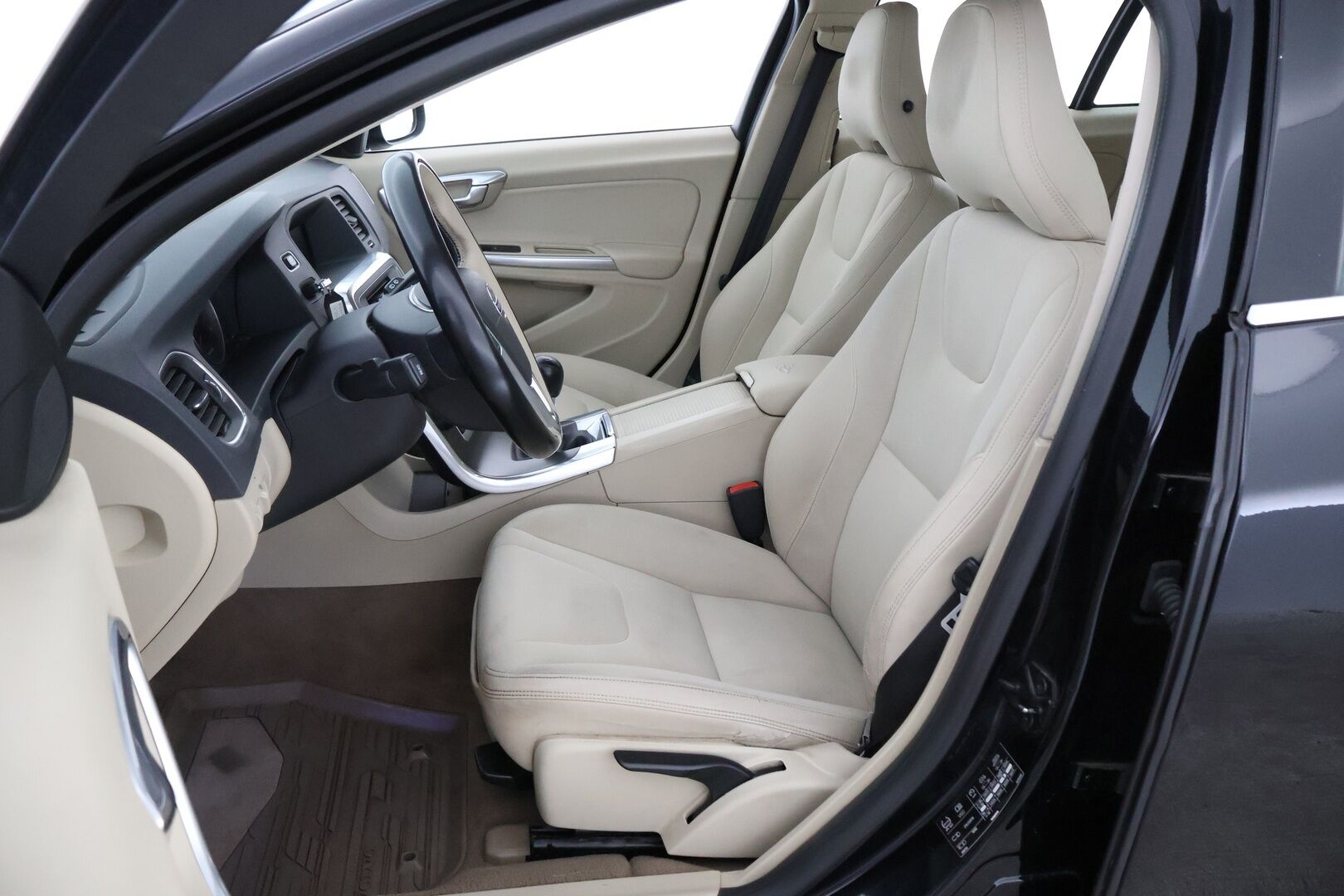 Volvo V60 2010 D3 Momentum Business