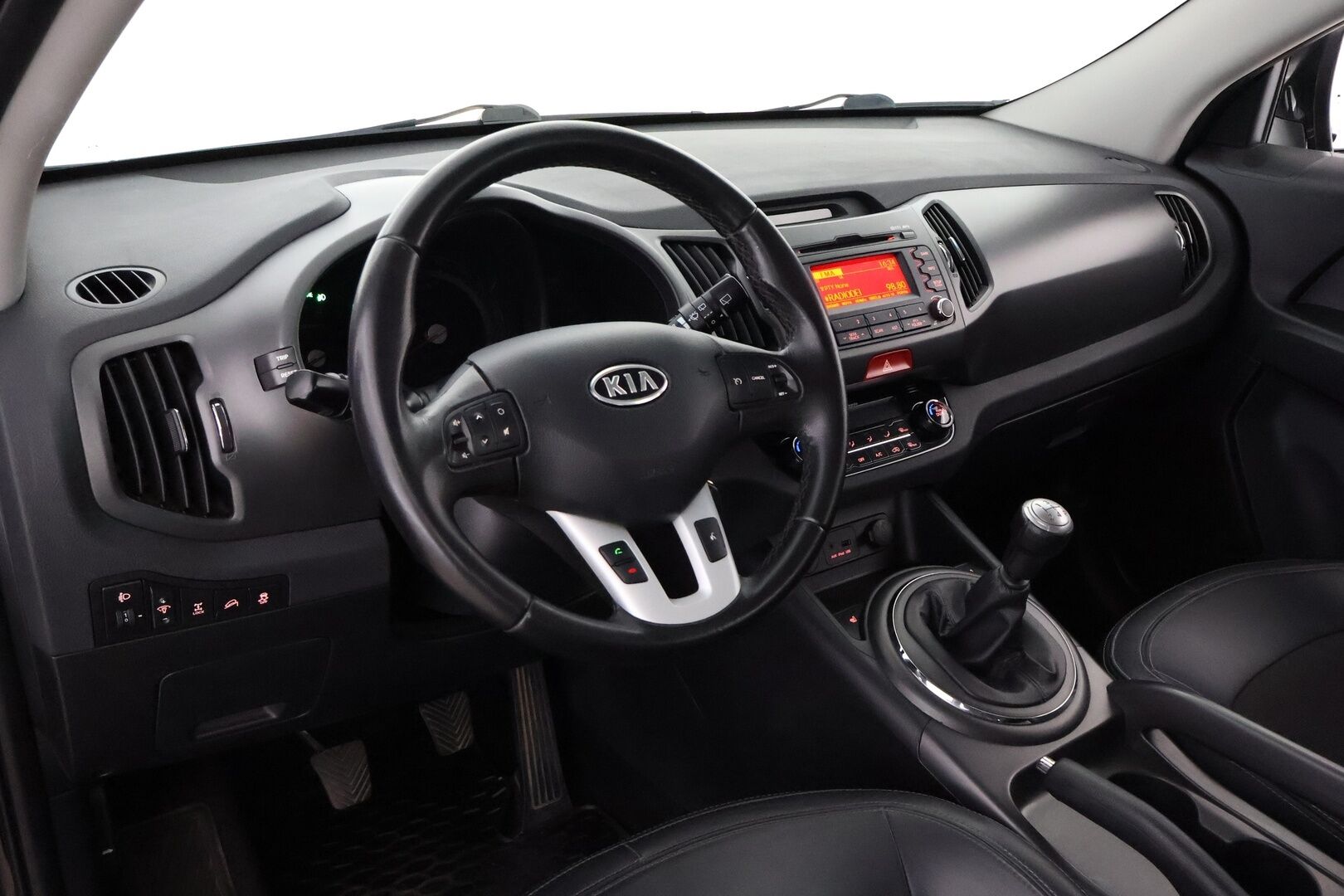 Kia Sportage 2011 2,0 AWD EX - Suomiauto / Vakkari / Puolinahkasisusta / Lohko & Sisäpistoke / Vetokoukku / Juuri tullut Tampereelle!