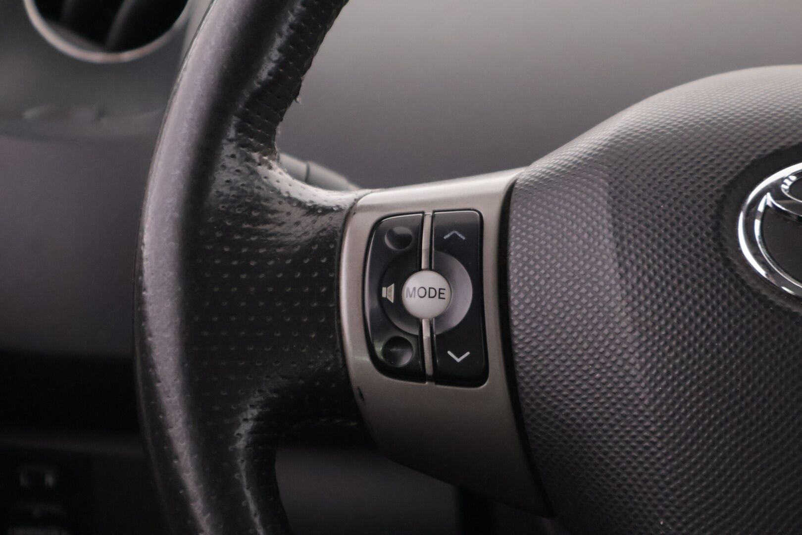 Toyota Yaris 2011 1,4 D-4D DPF Edition 2011 5ov *YritysOutlet - Myydään vain yrityksille* - *Suomi-auto / Pakettiautoksi rekisteröity / Kahdet renkaat / Huoltohistoria*