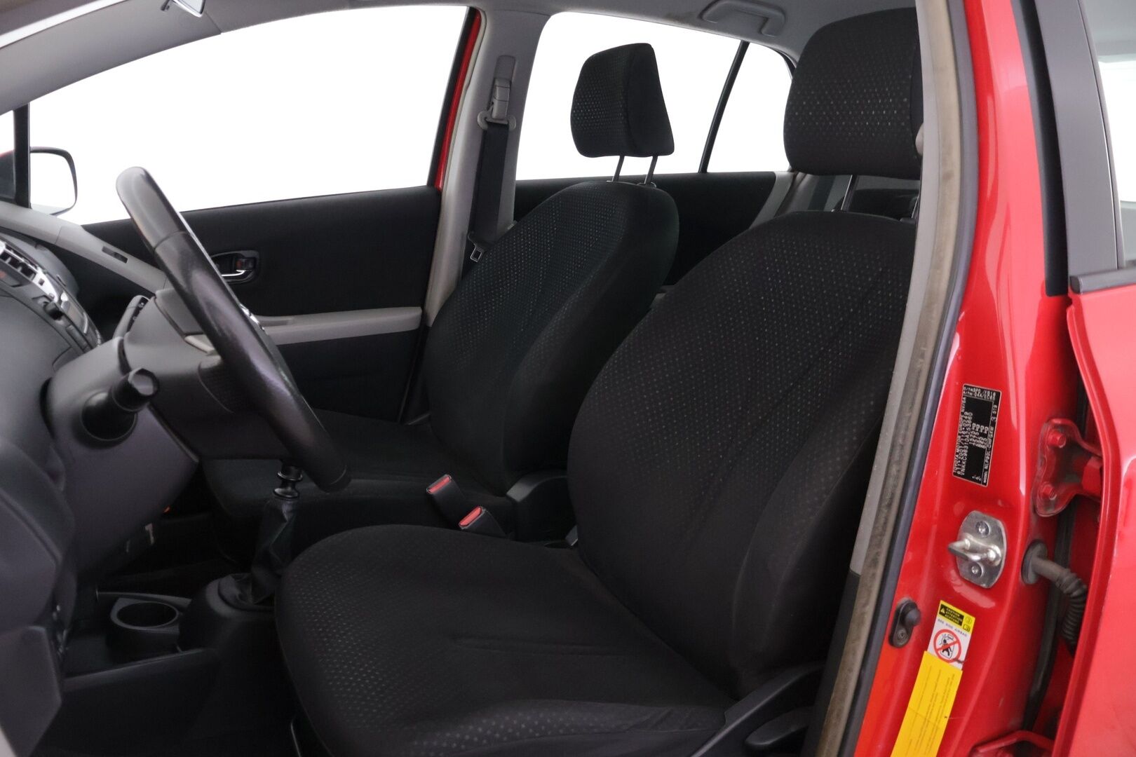 Toyota Yaris 2011 1,4 D-4D DPF Edition 2011 5ov *YritysOutlet - Myydään vain yrityksille* - *Suomi-auto / Pakettiautoksi rekisteröity / Kahdet renkaat / Huoltohistoria*