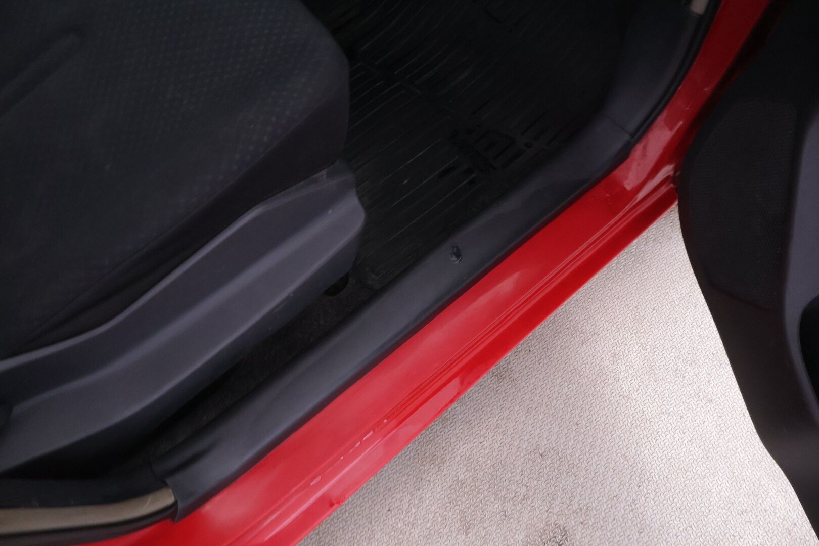 Toyota Yaris 2011 1,4 D-4D DPF Edition 2011 5ov *YritysOutlet - Myydään vain yrityksille* - *Suomi-auto / Pakettiautoksi rekisteröity / Kahdet renkaat / Huoltohistoria*