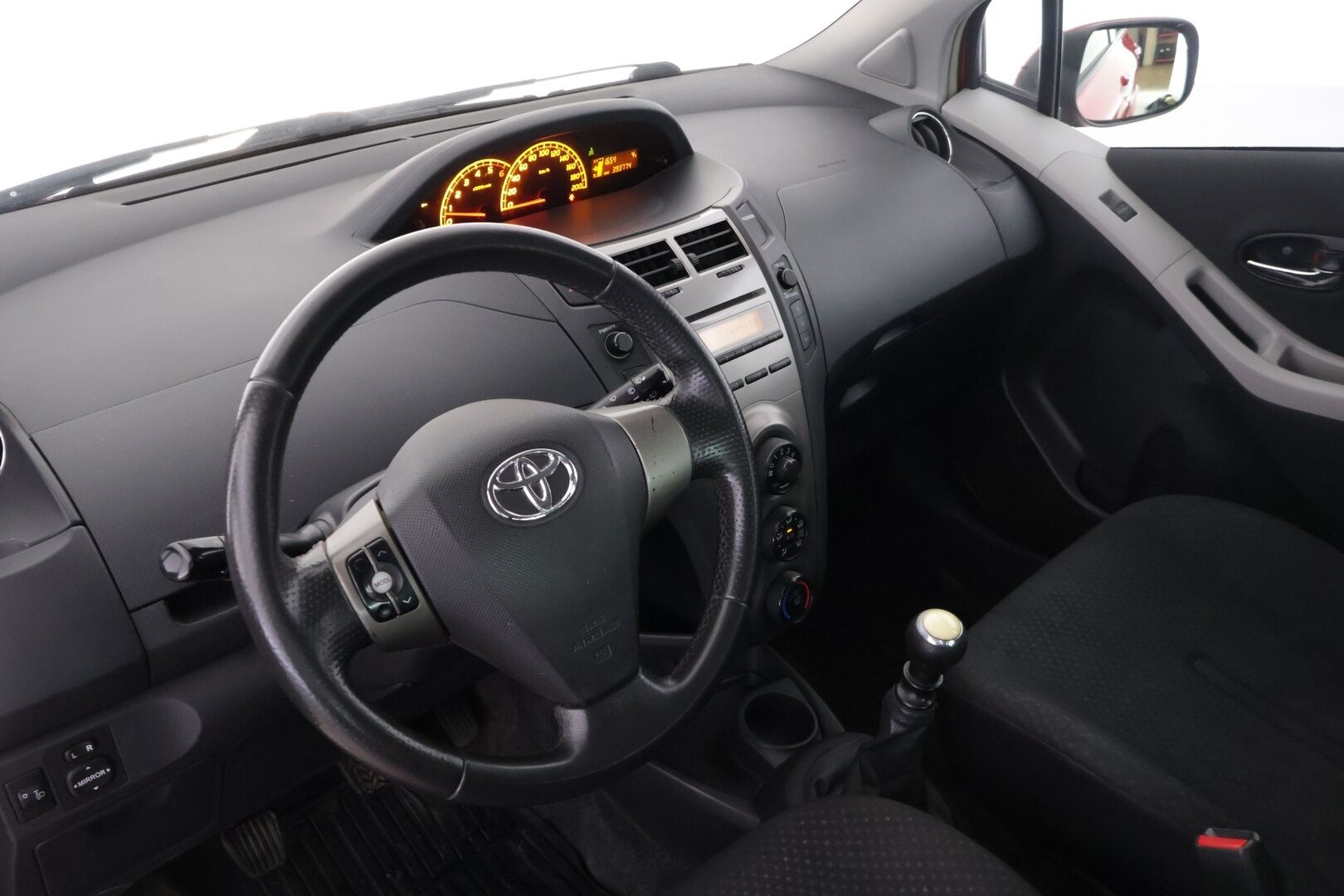 Toyota Yaris 2011 1,4 D-4D DPF Edition 2011 5ov *YritysOutlet - Myydään vain yrityksille* - *Suomi-auto / Pakettiautoksi rekisteröity / Kahdet renkaat / Huoltohistoria*