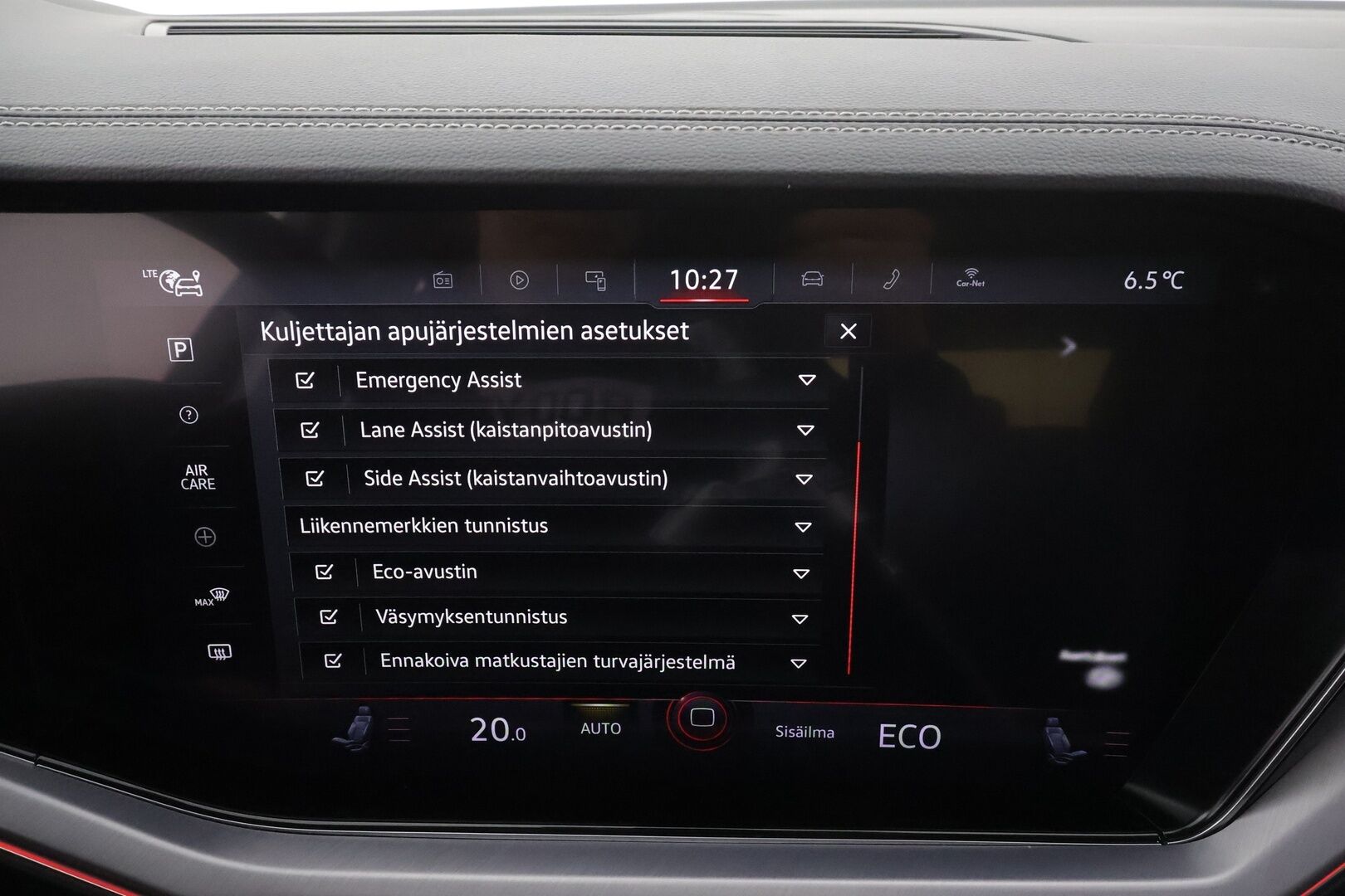 Volkswagen Touareg 2021 3,0 V6 eHybrid 280kW 4MOTION Tiptronic * ACC / 360° / HUD / Panorama / IQ.Light / Muistipenkki / Nahat * - Kahdet renkaat aluvanteilla