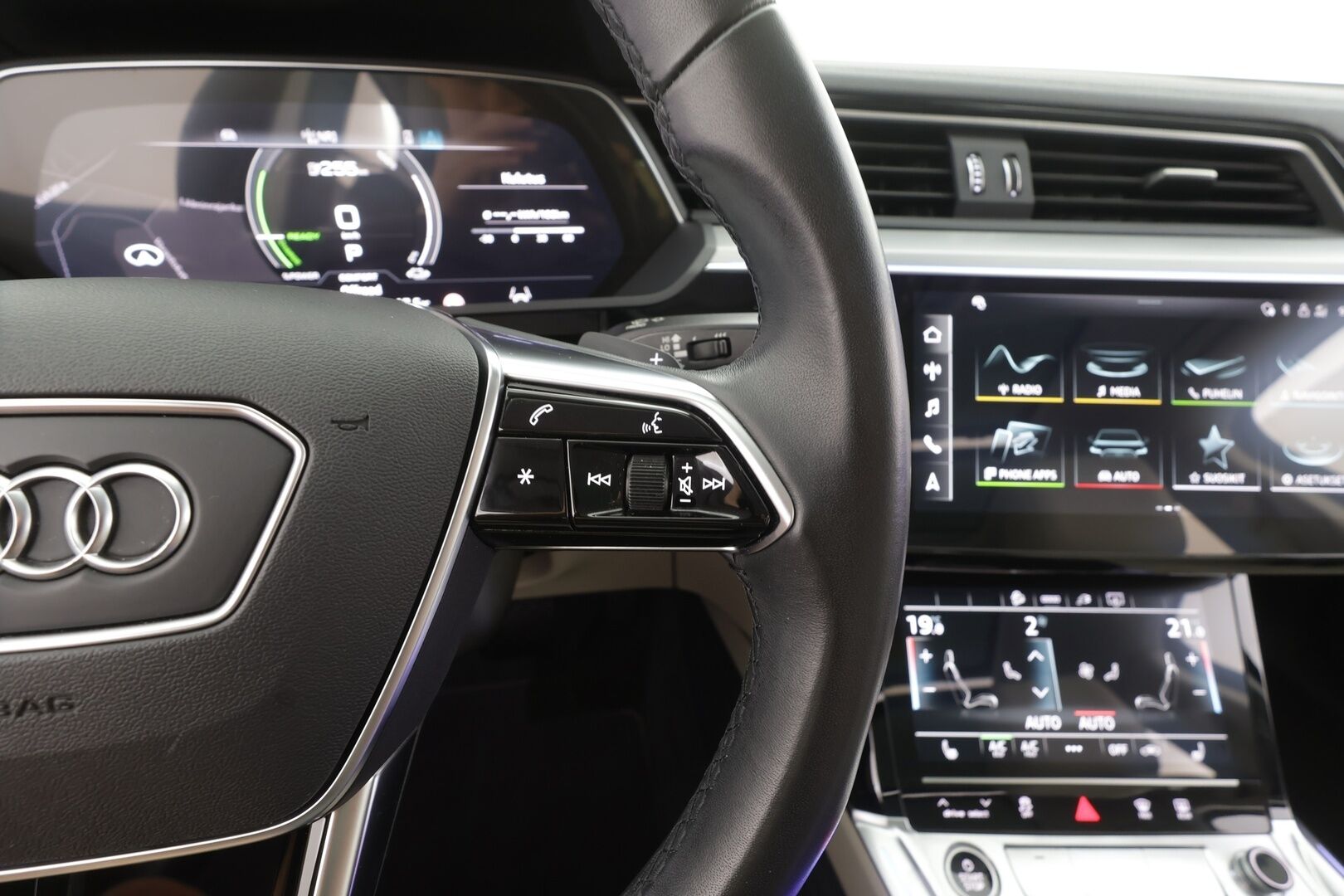 Audi e-tron 2022 Sportback Advanced 55 quattro