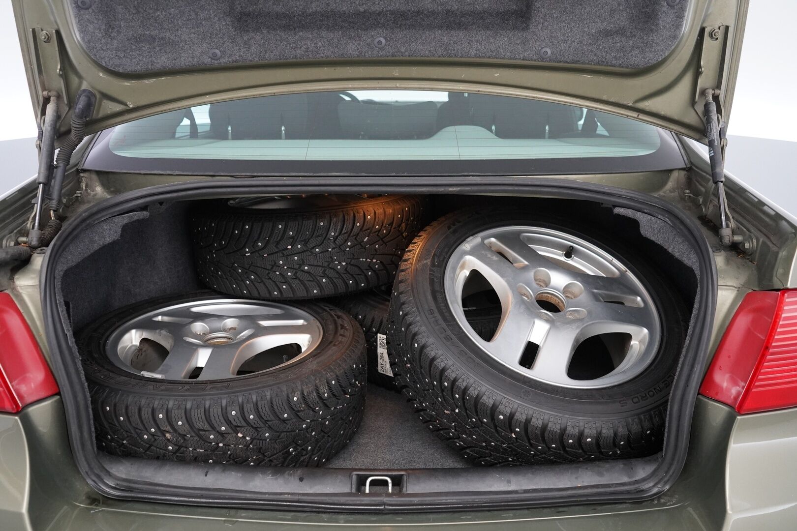 Saab 9-5 2006 - YritysOutlet - Myydään vain yrityksille - – Tämä auto myydään YritysOutlet -valikoimasta vain yritykselle