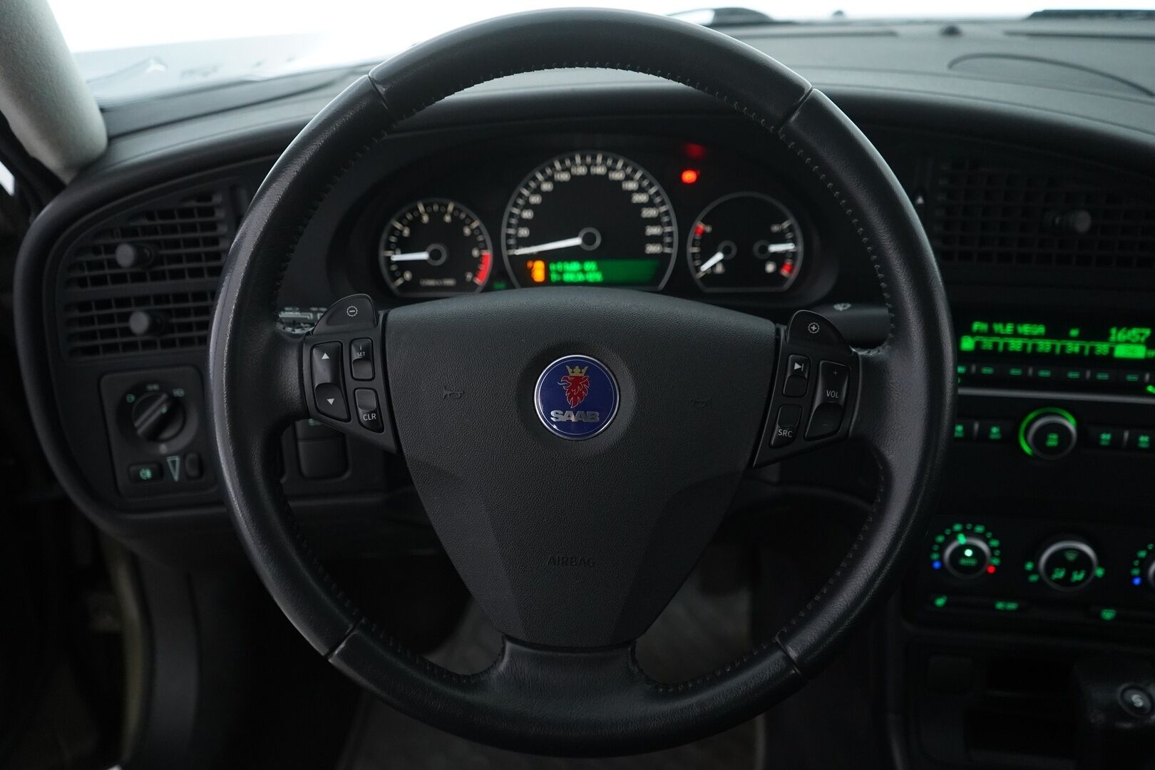 Saab 9-5 2006 - YritysOutlet - Myydään vain yrityksille - – Tämä auto myydään YritysOutlet -valikoimasta vain yritykselle