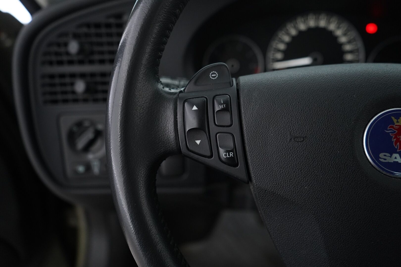 Saab 9-5 2006 - YritysOutlet - Myydään vain yrityksille - – Tämä auto myydään YritysOutlet -valikoimasta vain yritykselle