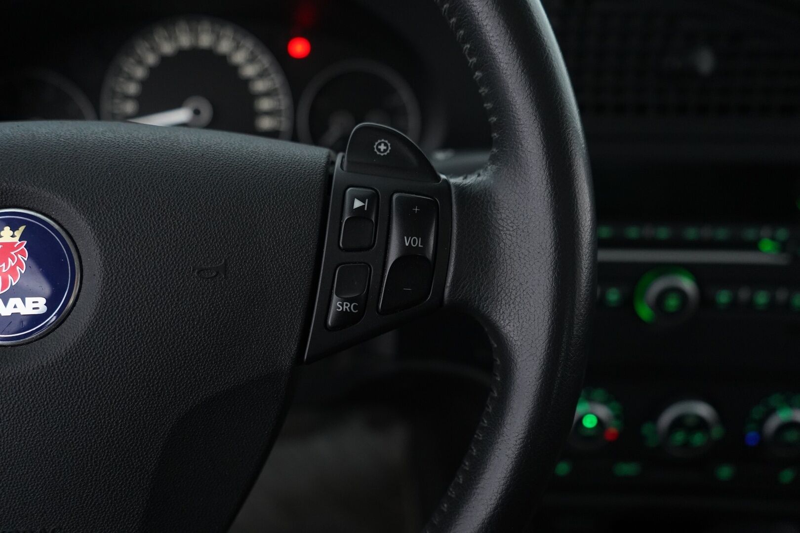 Saab 9-5 2006 - YritysOutlet - Myydään vain yrityksille - – Tämä auto myydään YritysOutlet -valikoimasta vain yritykselle