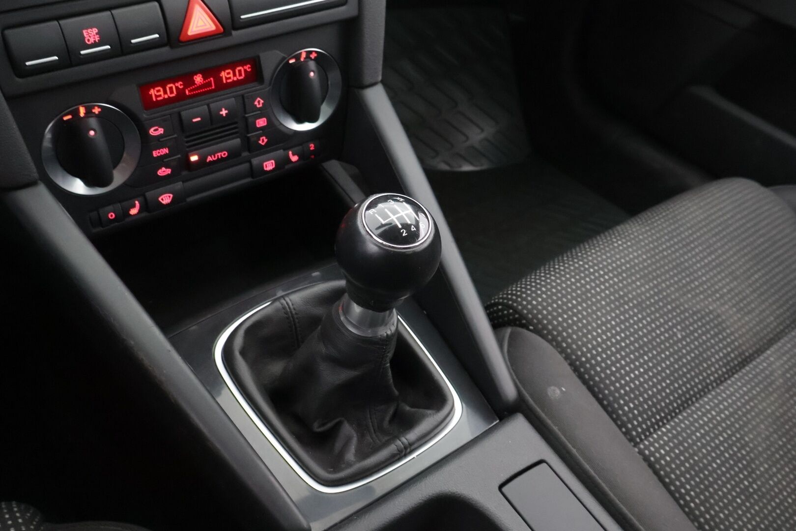 Audi A3 2008 Compact Coupe Ambition 1,4 TFSI 92 kW Business - YritysOutlet - Myydään vain yrityksille - – Tämä auto myydään YritysOutlet -valikoimasta vain yritykselle