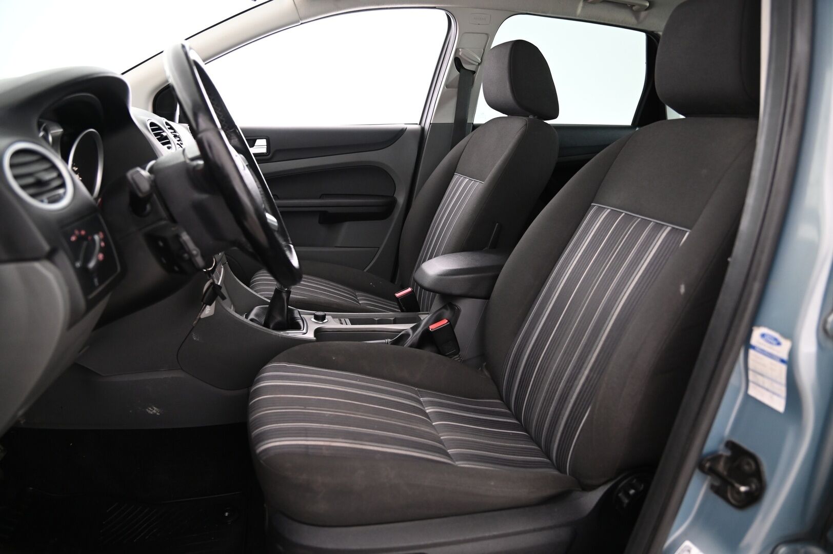 Ford Focus 2008 1,6 TDCi 90hv Trend M5 Wagon *Myydään Huutokaupat.com* - *LEIMA 05/26 / 2x Renkaat / Koukku*