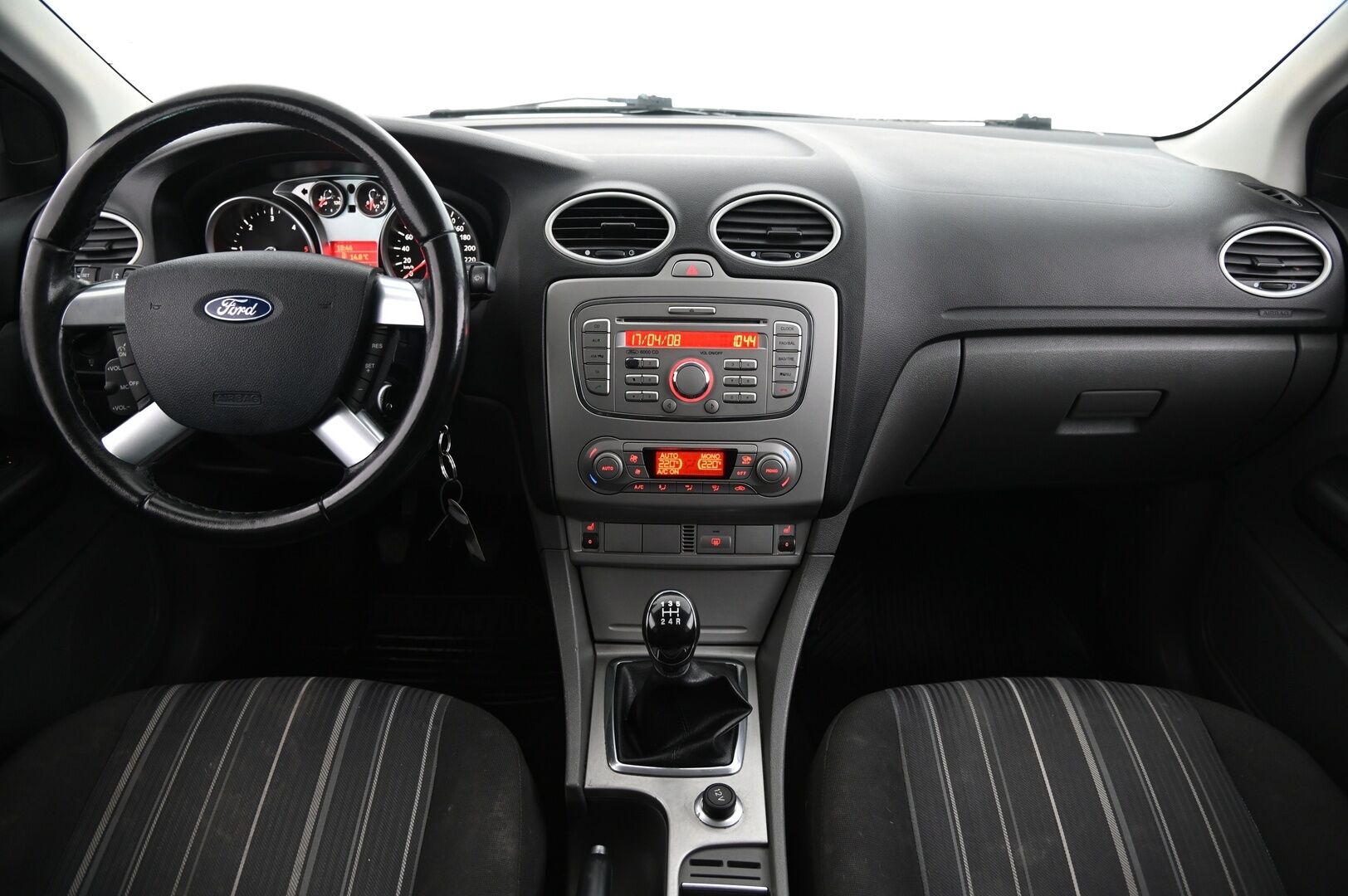 Ford Focus 2008 1,6 TDCi 90hv Trend M5 Wagon *Myydään Huutokaupat.com* - *LEIMA 05/26 / 2x Renkaat / Koukku*