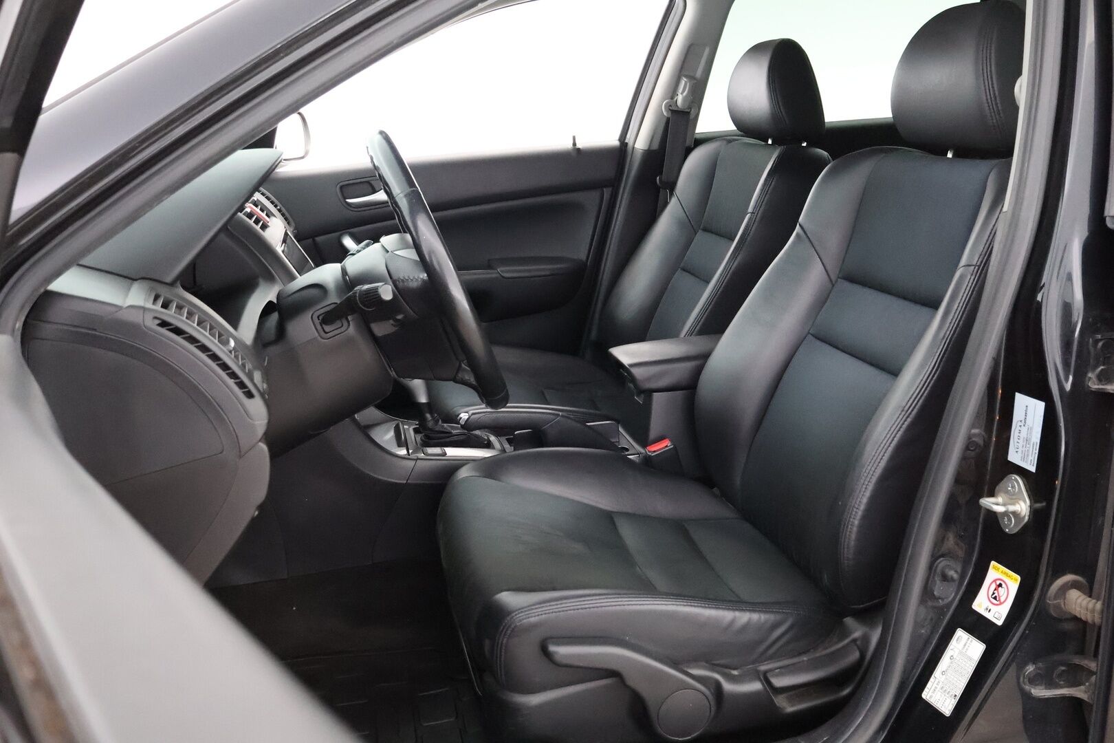 Honda Accord 2005 MYYDÄÄN HUUTOKAUPAT.COM! *Juuri Katsastettu / Hyvät varusteet!*