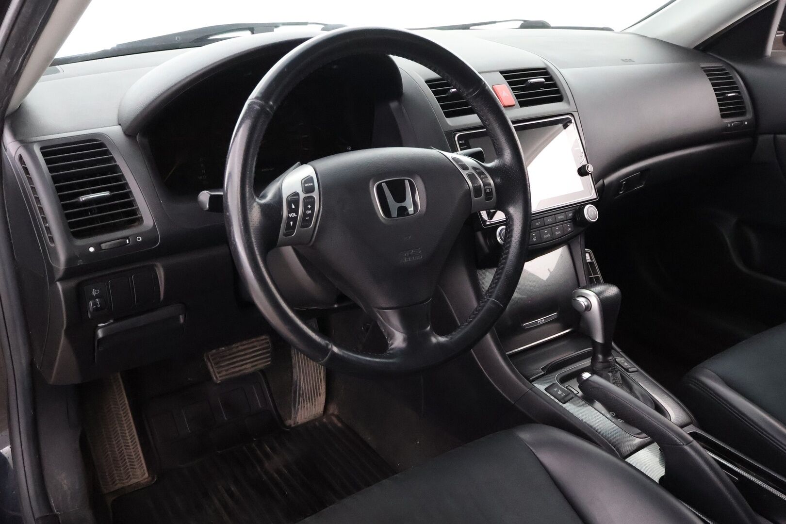 Honda Accord 2005 MYYDÄÄN HUUTOKAUPAT.COM! *Juuri Katsastettu / Hyvät varusteet!*