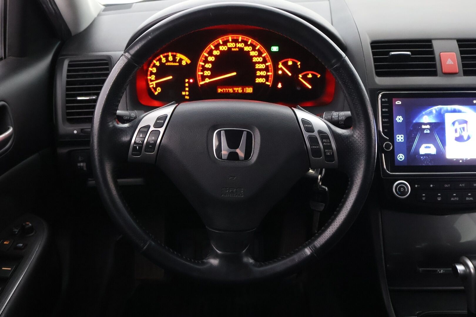 Honda Accord 2005 MYYDÄÄN HUUTOKAUPAT.COM! *Juuri Katsastettu / Hyvät varusteet!*