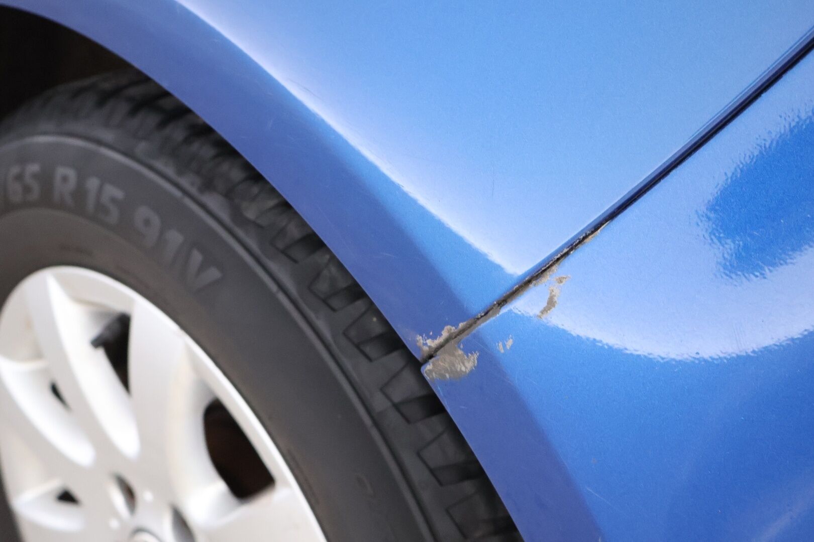 Volkswagen Golf 2005 MYYDÄÄN HUUTOKAUPAT.COM!