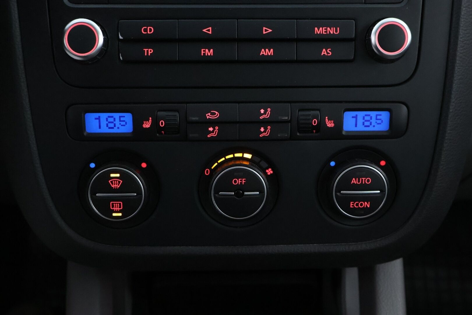 Volkswagen Golf 2005 MYYDÄÄN HUUTOKAUPAT.COM!