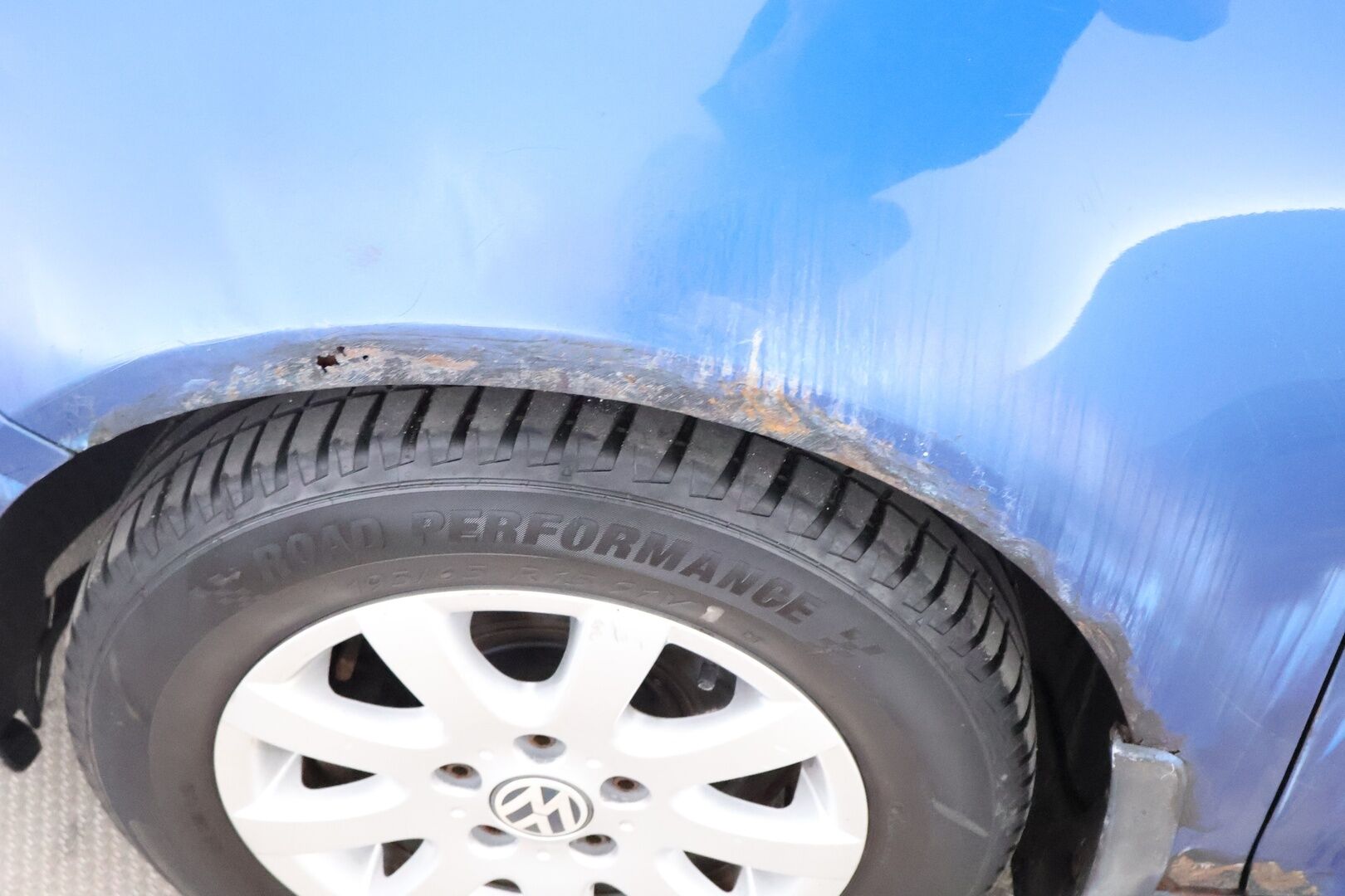 Volkswagen Golf 2005 MYYDÄÄN HUUTOKAUPAT.COM!