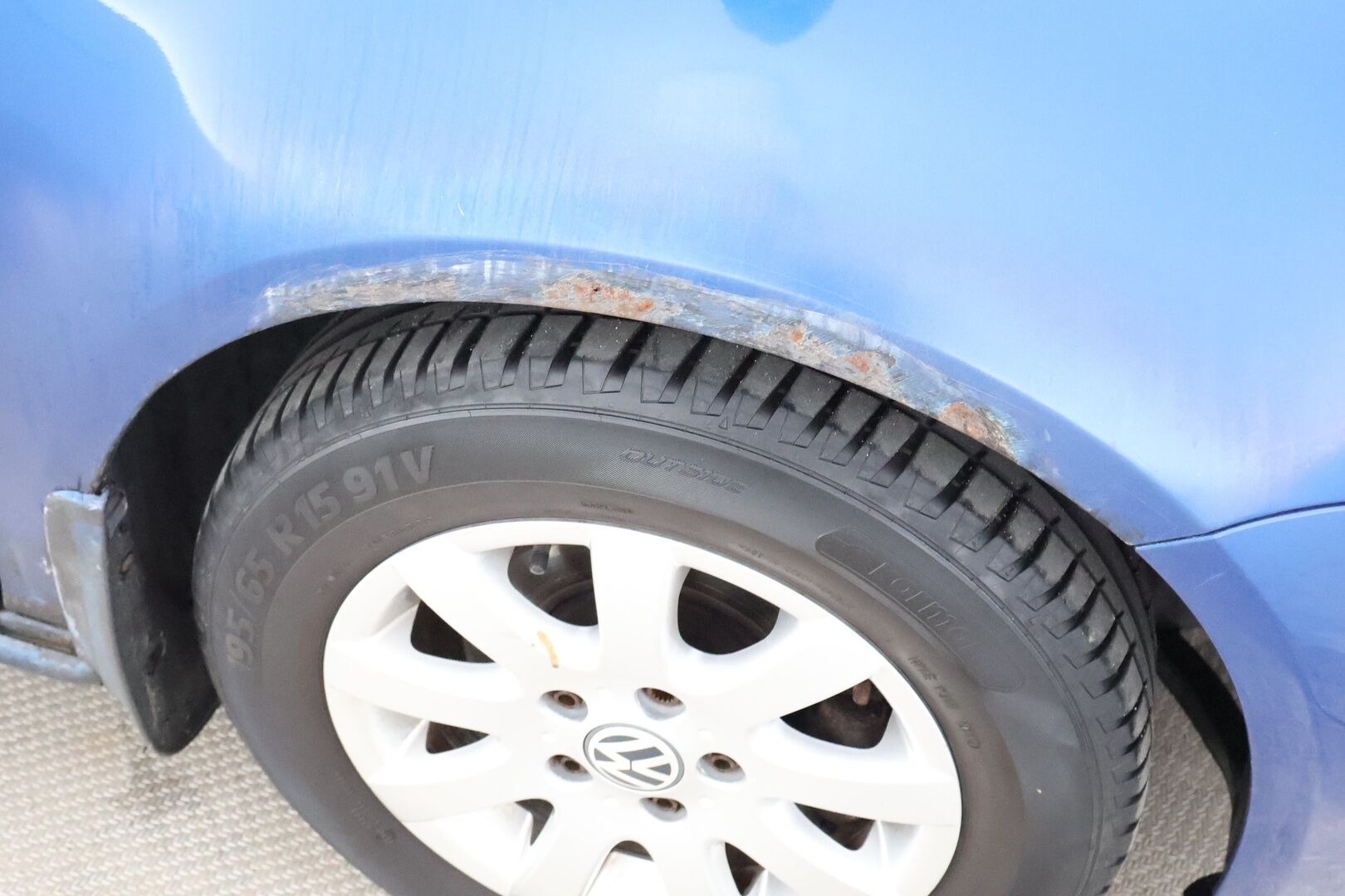Volkswagen Golf 2005 MYYDÄÄN HUUTOKAUPAT.COM!